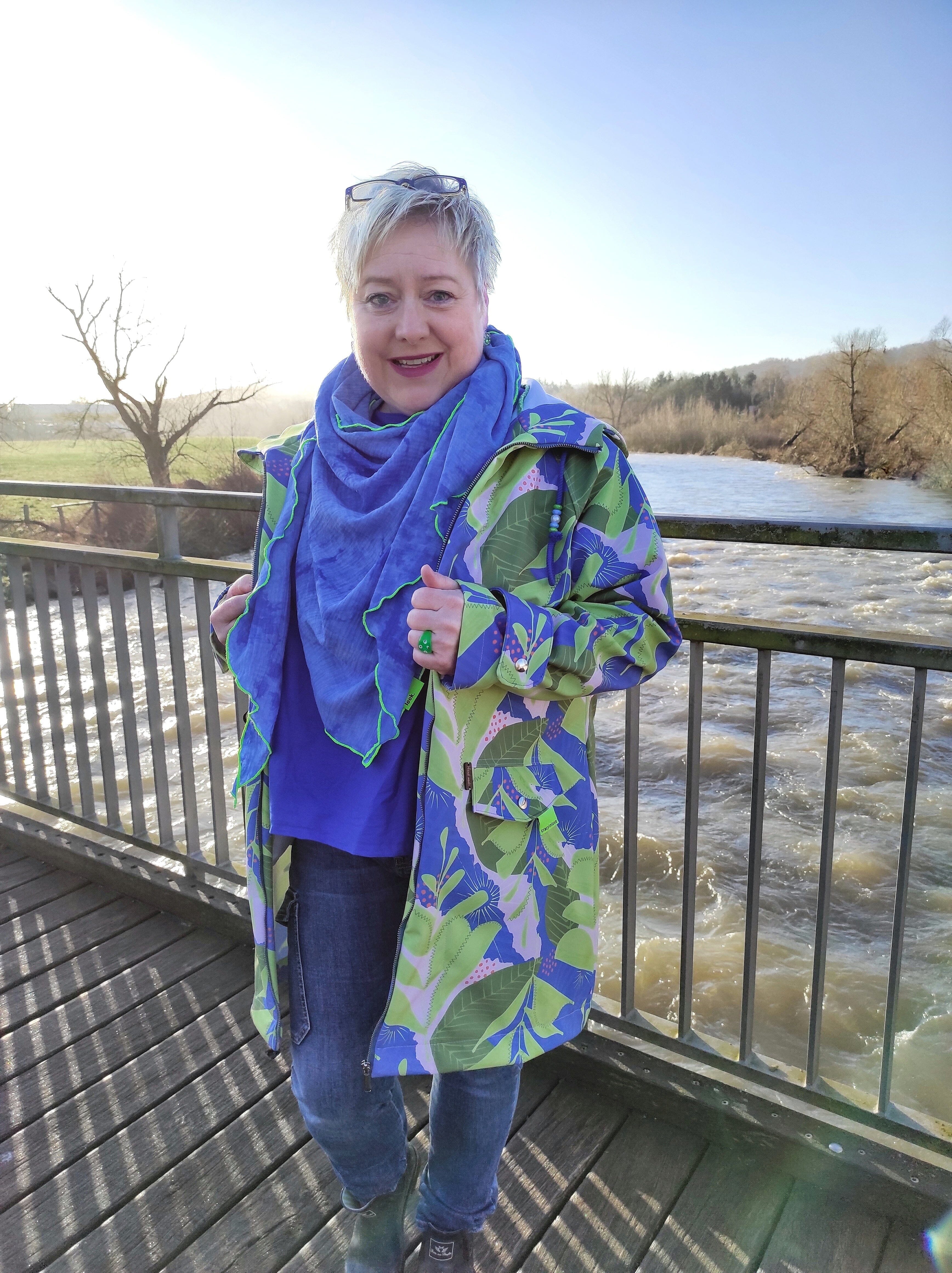 Softshell Brushed - Camille - Große Blätter Fabric poshpinks