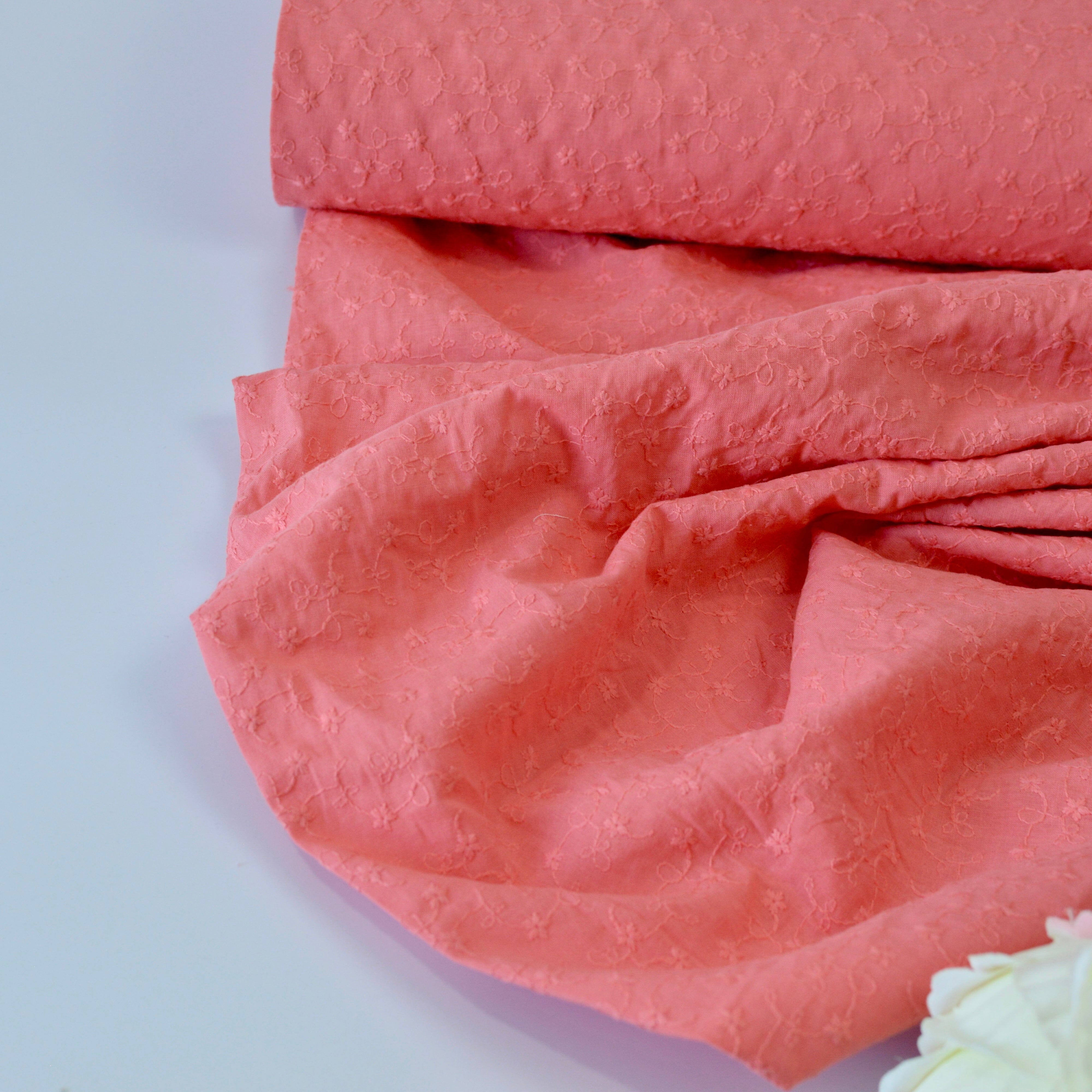 Baumwolle mit Stickerei kleine Blumen mit Bogenkante - Coralle Fabric poshpinks