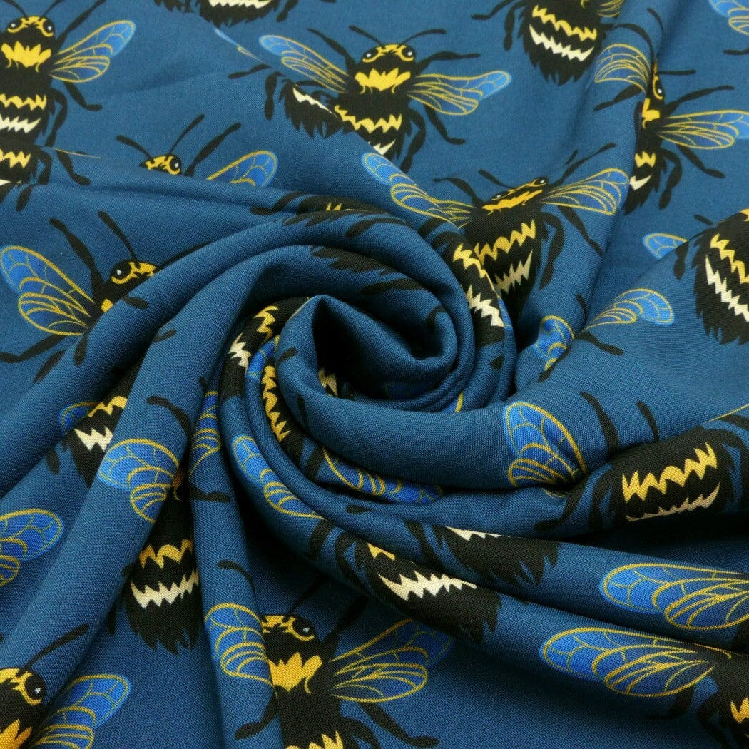 Viskose - Bee Bumblebee by Daniela Bonn - blau Fabric poshpinks
