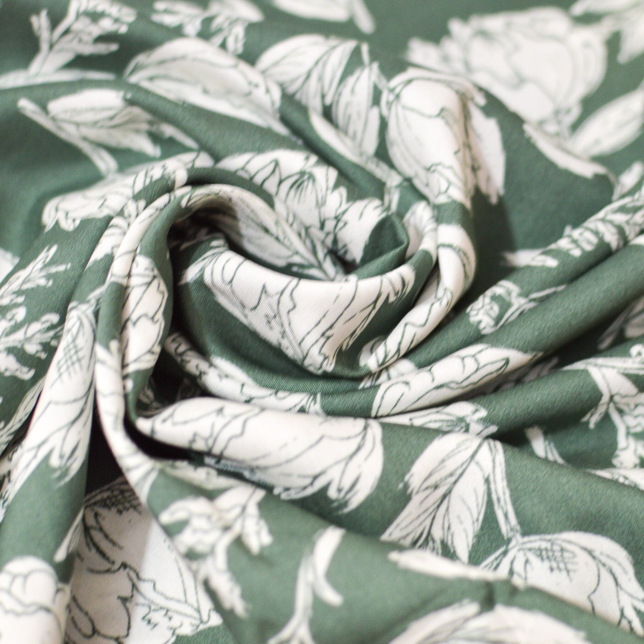 Viskose - Vintage Flowers - dusty green Fabric poshpinks
