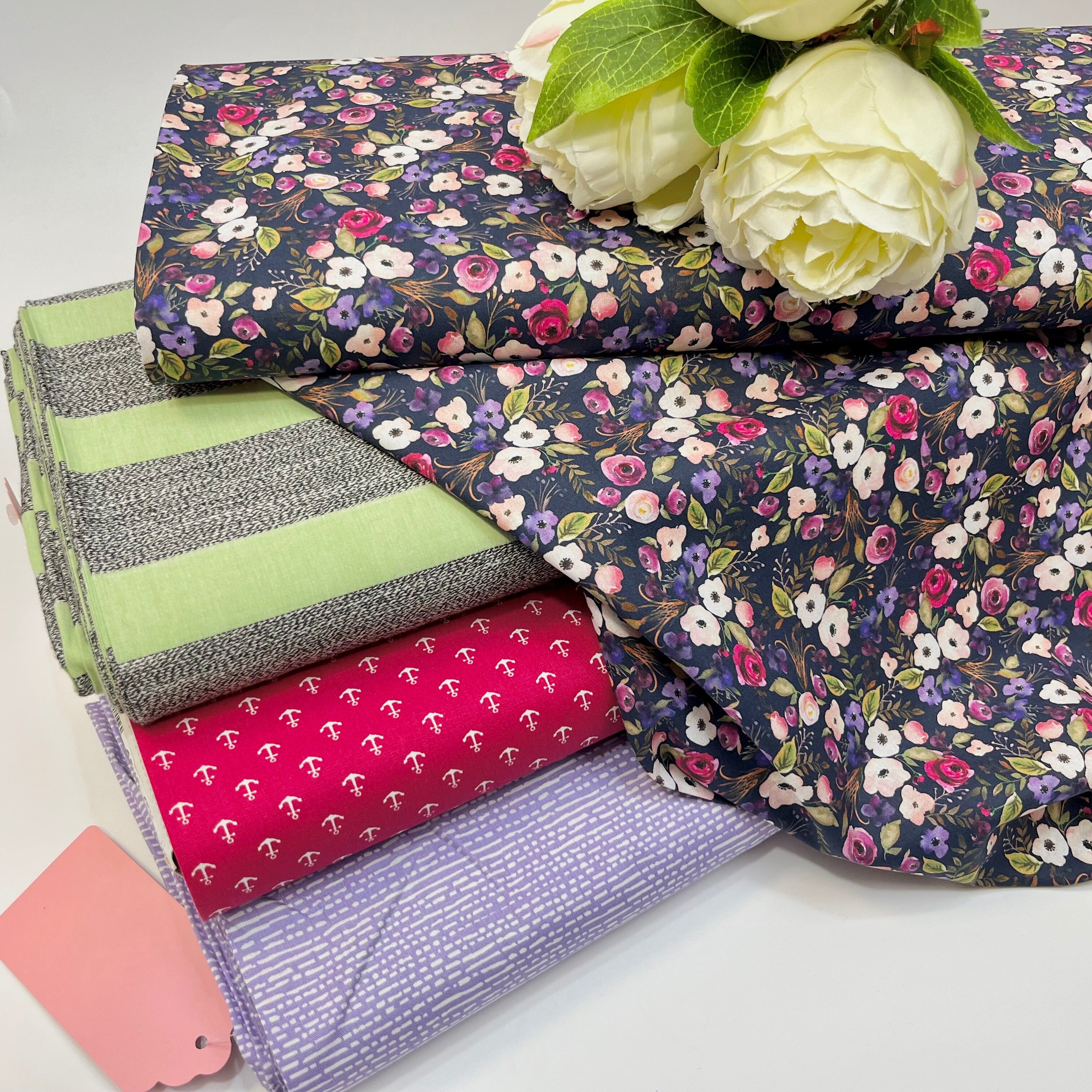 Baumwoll Popeline - Flower Meadow - dark Fabric poshpinks