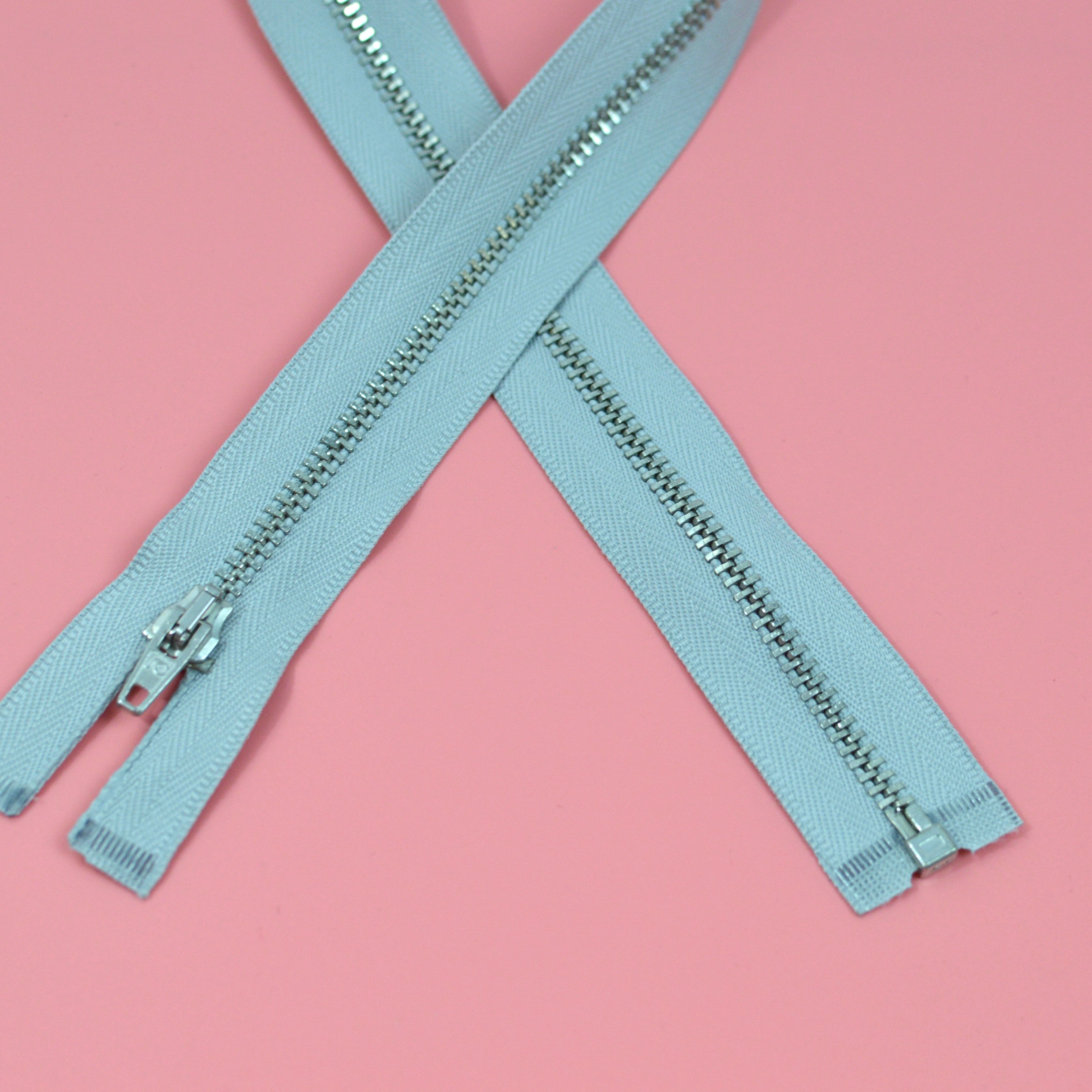 Jackenreißverschluss Metall Tommy 57 cm hellgrau silber Paket poshpinks