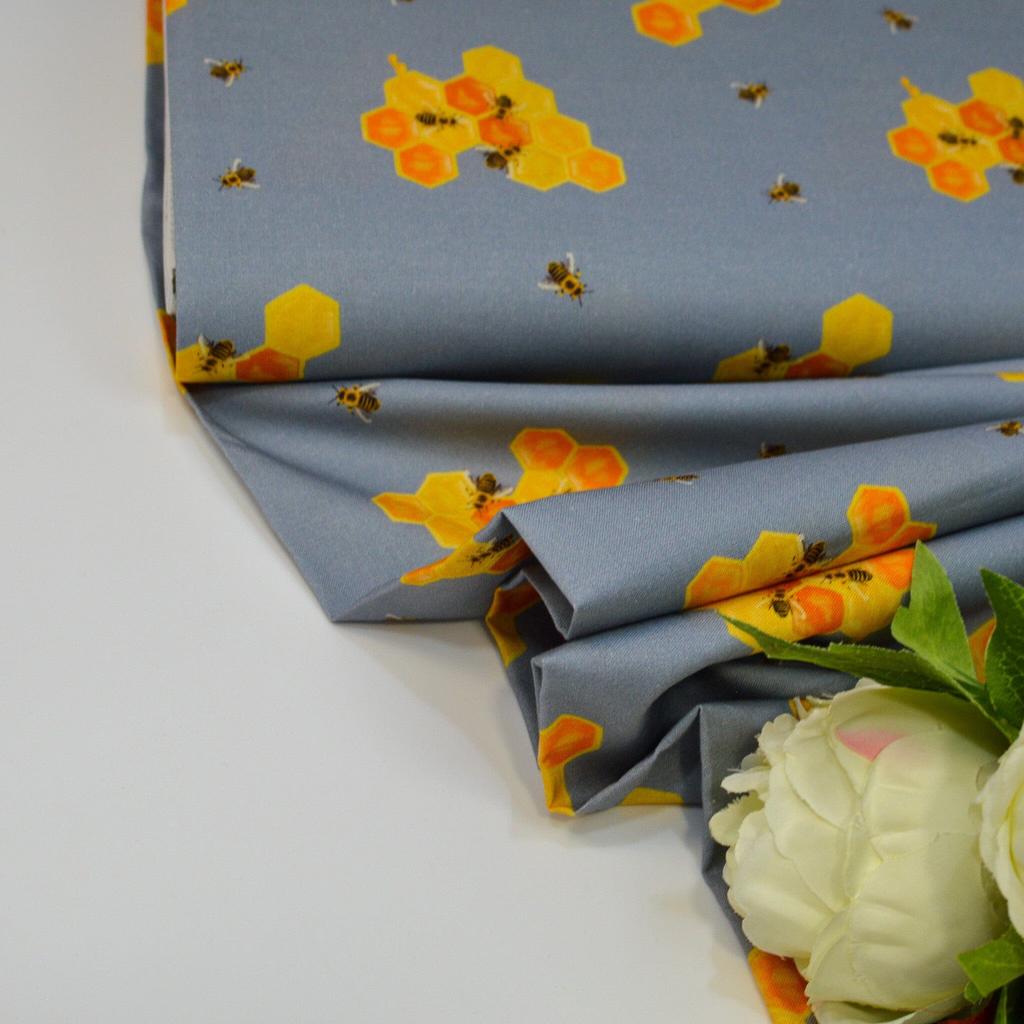 Baumwoll Popeline - Bienen & Waben - grau Fabric poshpinks