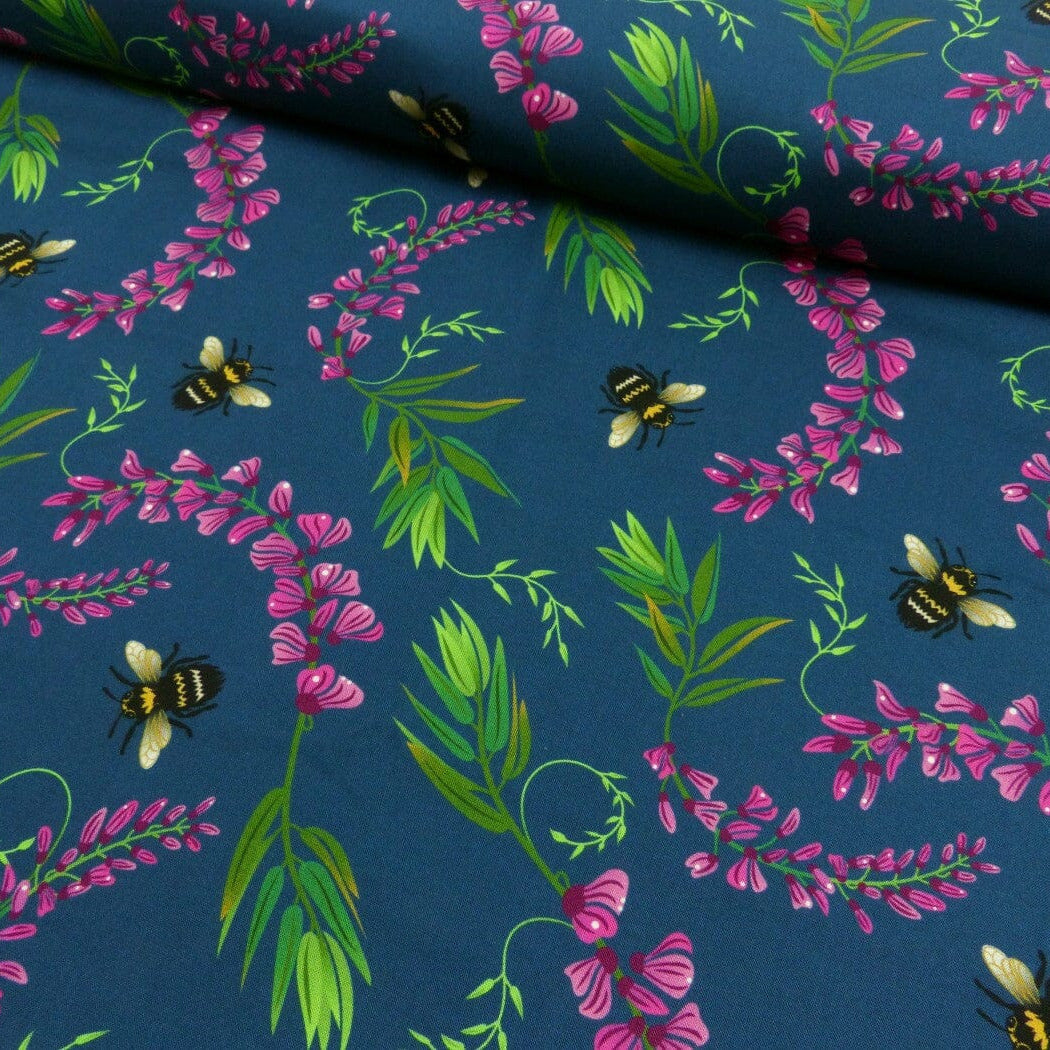 Viskose - Bee Flower - by Daniela Bonn - blau Fabric poshpinks