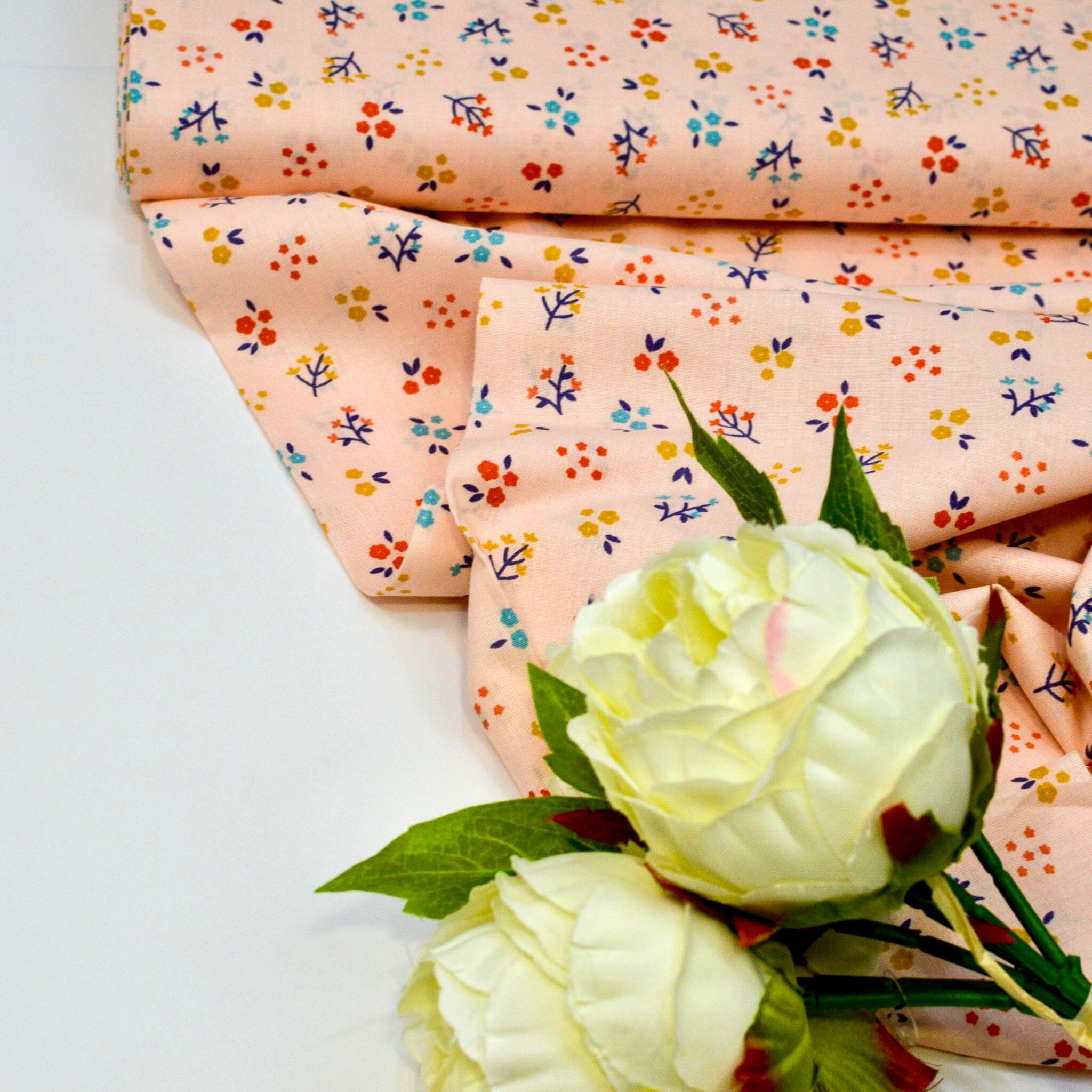 Baumwoll Popeline Flowers - Mini - peach honey cobalt Fabric poshpinks