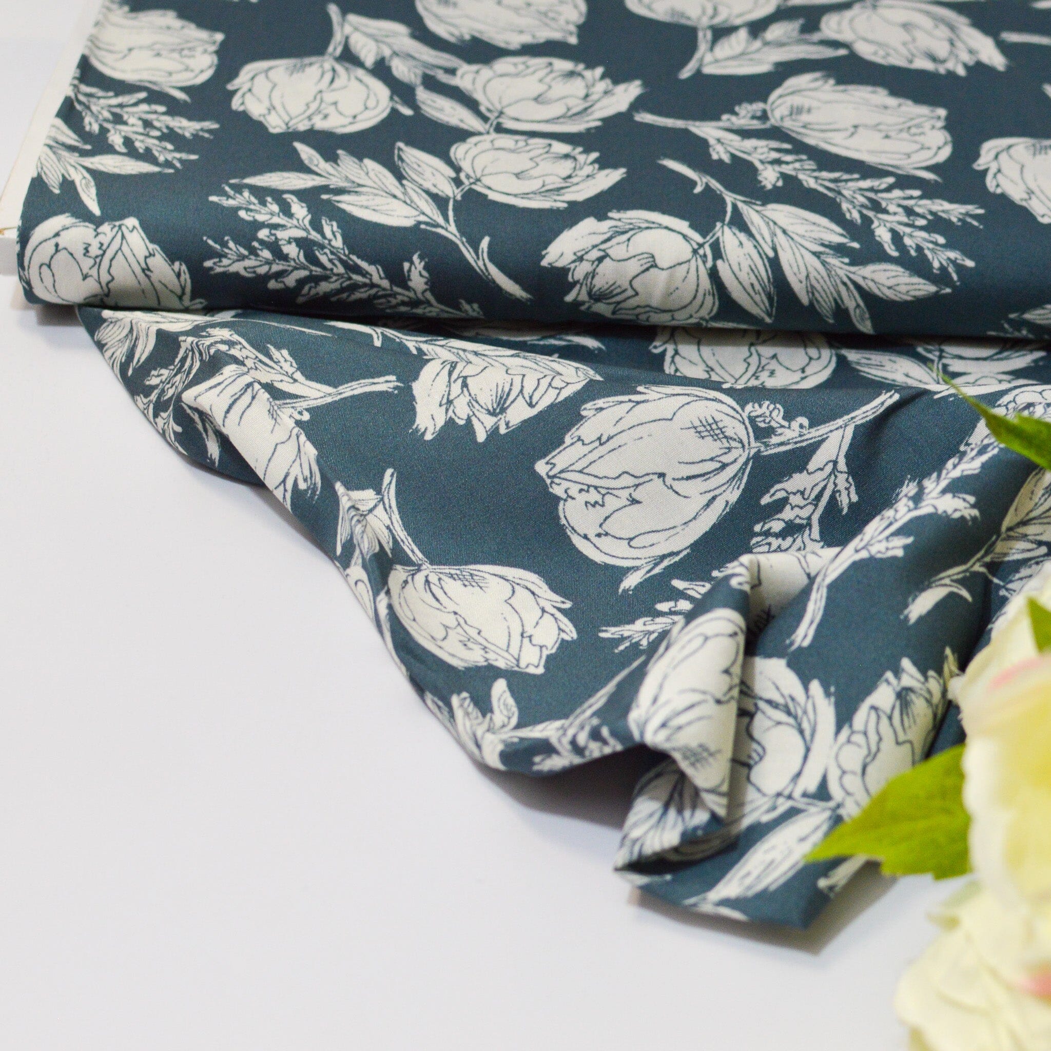 Viskose - Vintage Flowers - dusty blue Fabric poshpinks