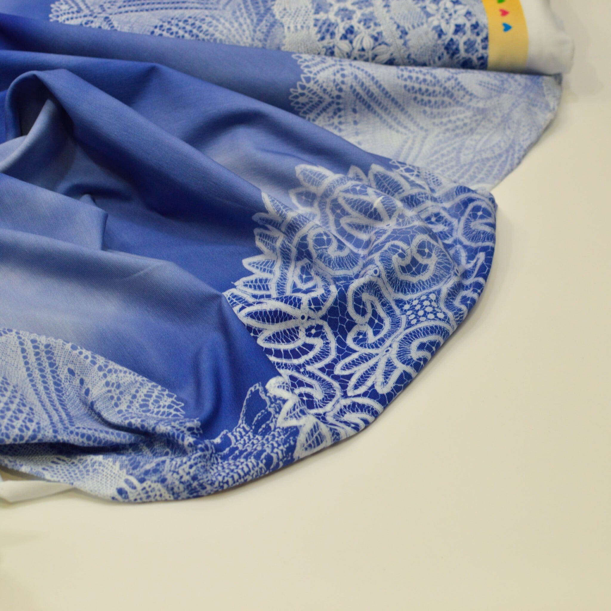 Stoffhändler mit Herz Eigenproduktion - Mandala Spitze blau weiß Fabric poshpinks