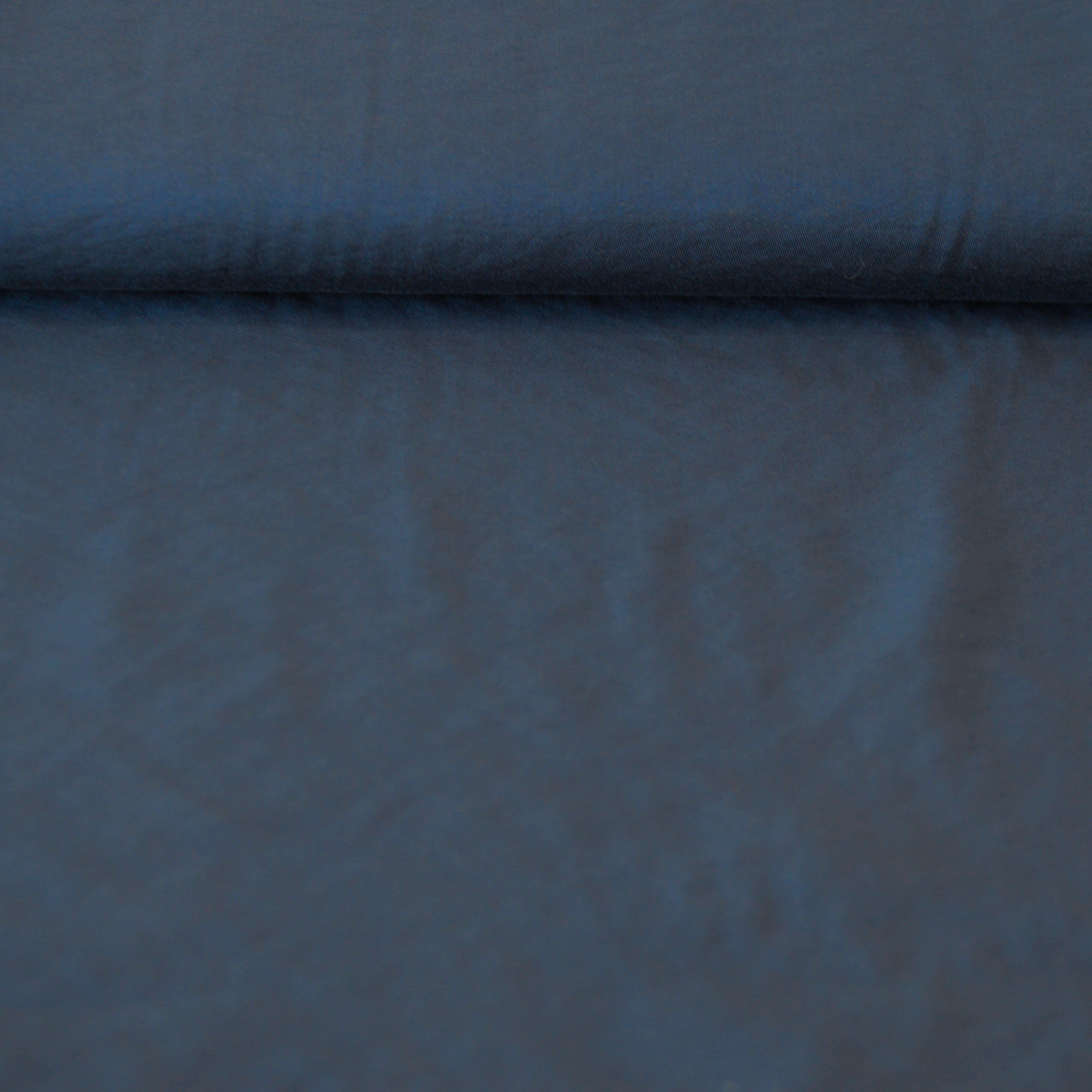 Viskose - shiny glow - navy blau schimmernd Fabric poshpinks