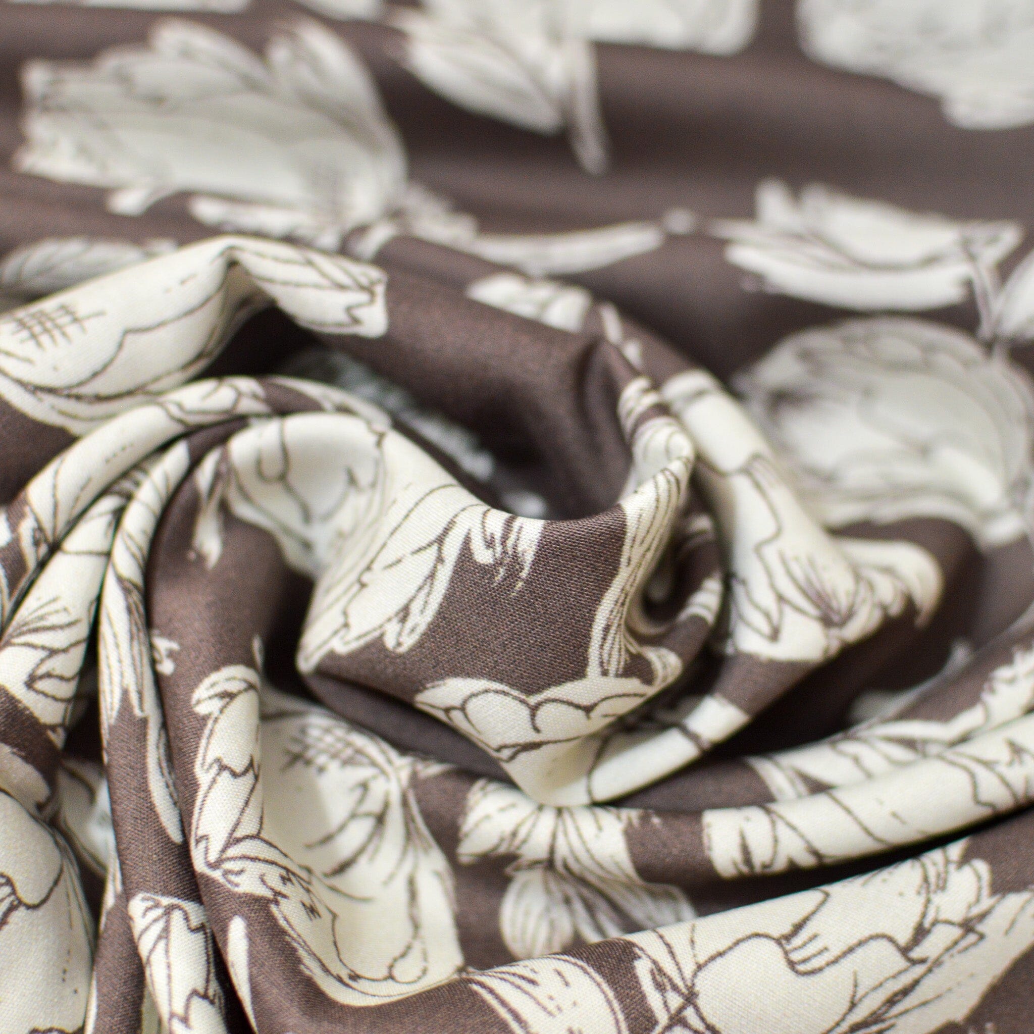 Viskose - Vintage Flowers - dusty brown Fabric poshpinks