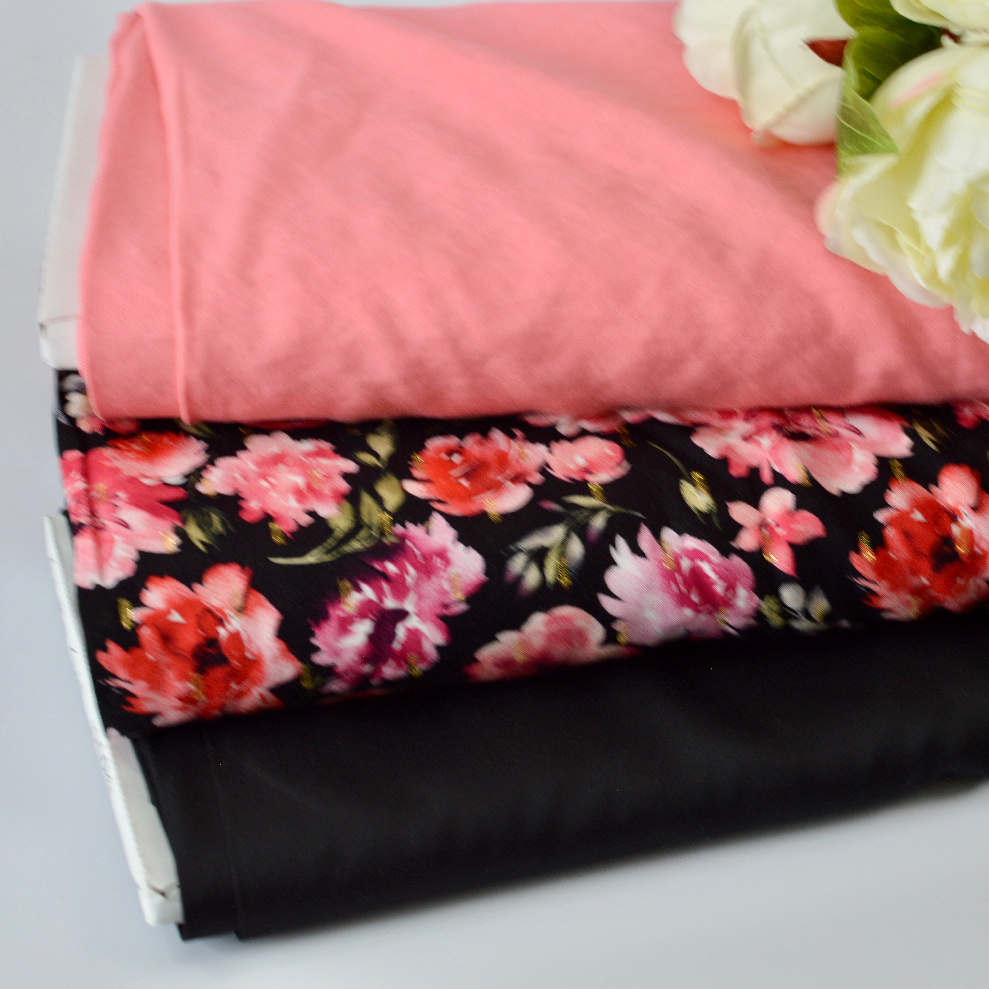 Viskose - Blumen - schwarz rot Fabric poshpinks