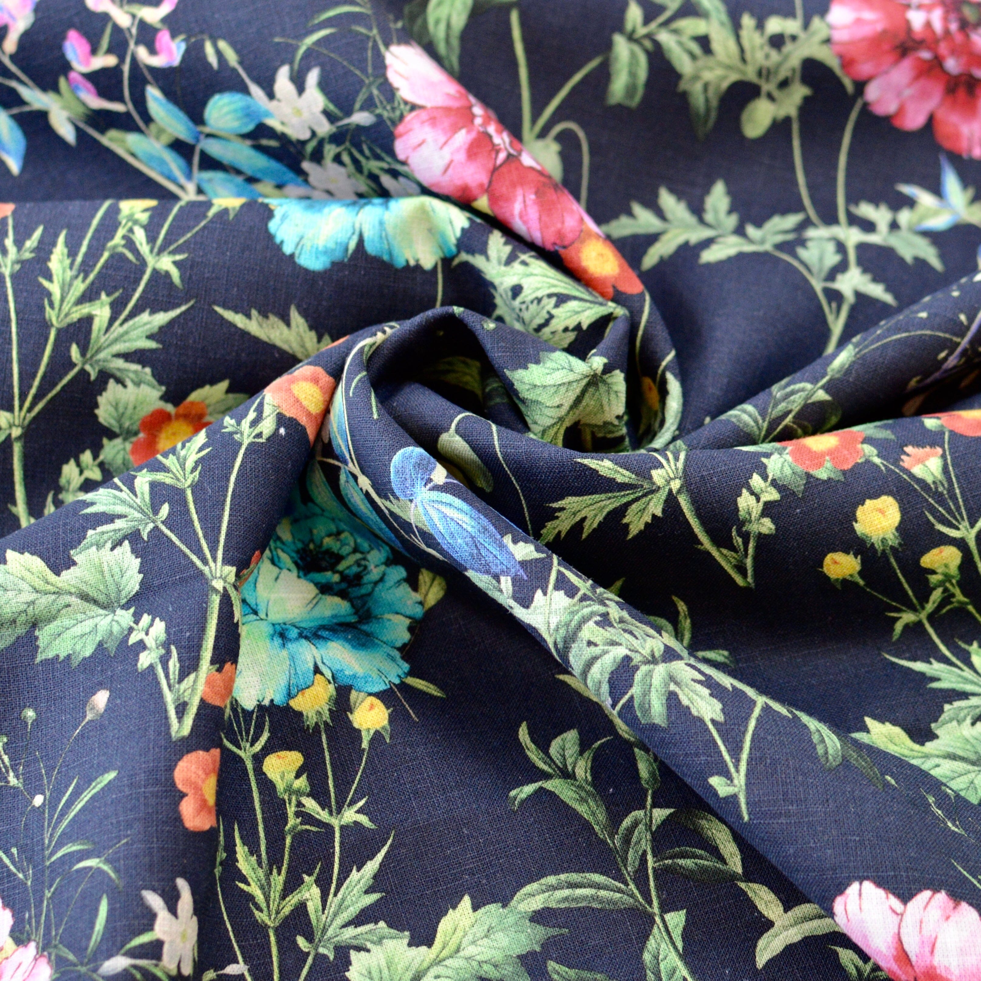 Chinesisches Leinen - Druck Blumen & Ranken Nachtblau Fabric poshpinks