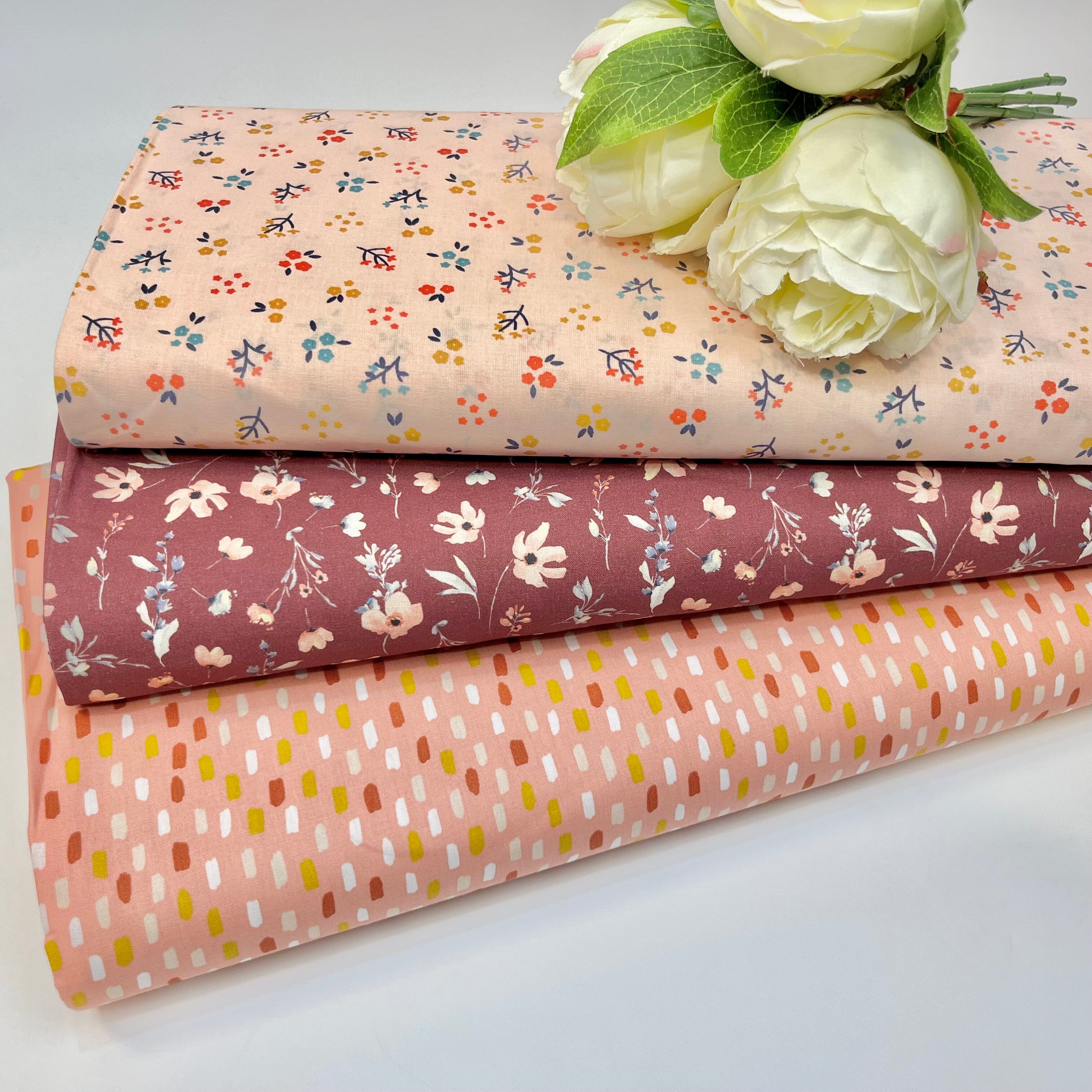 Baumwoll Popeline Flowers - Mini - peach honey cobalt Fabric poshpinks
