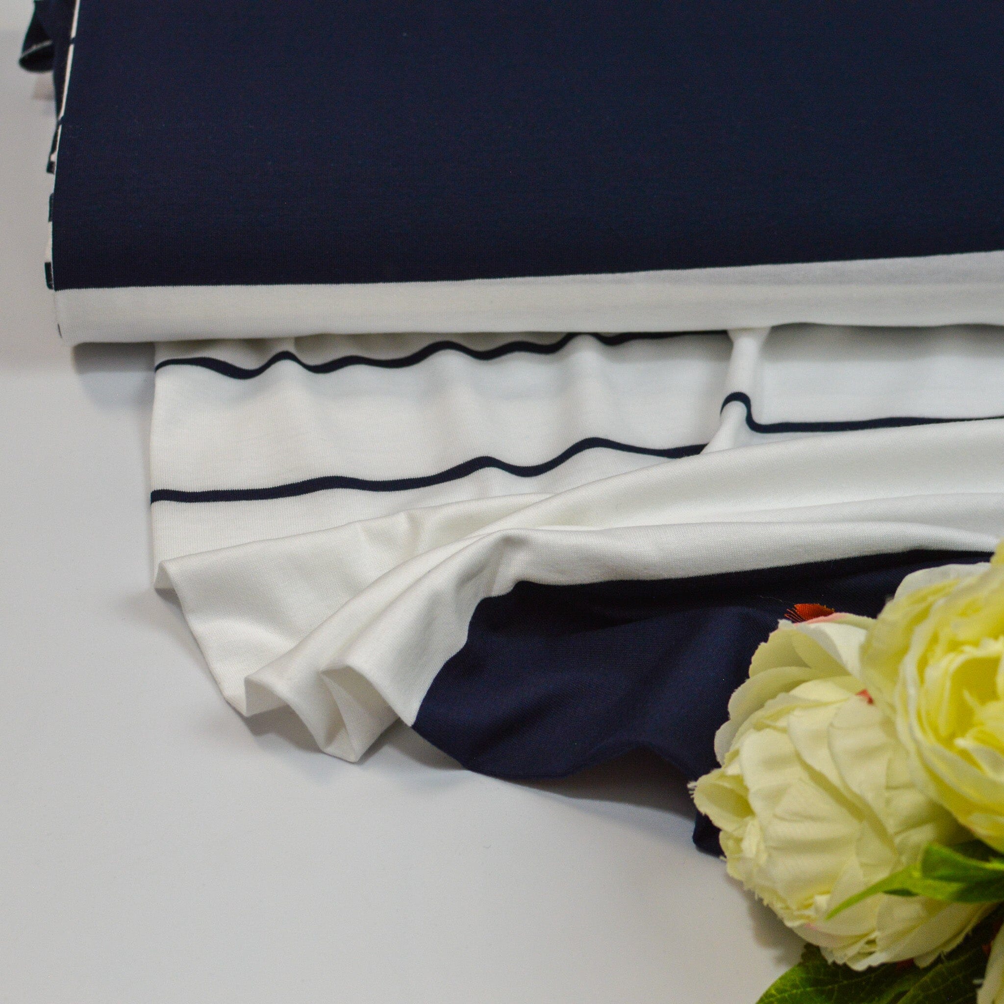 Baumwolljersey - Streifen / Ringel - weiß marineblau Verlauf Fabric poshpinks