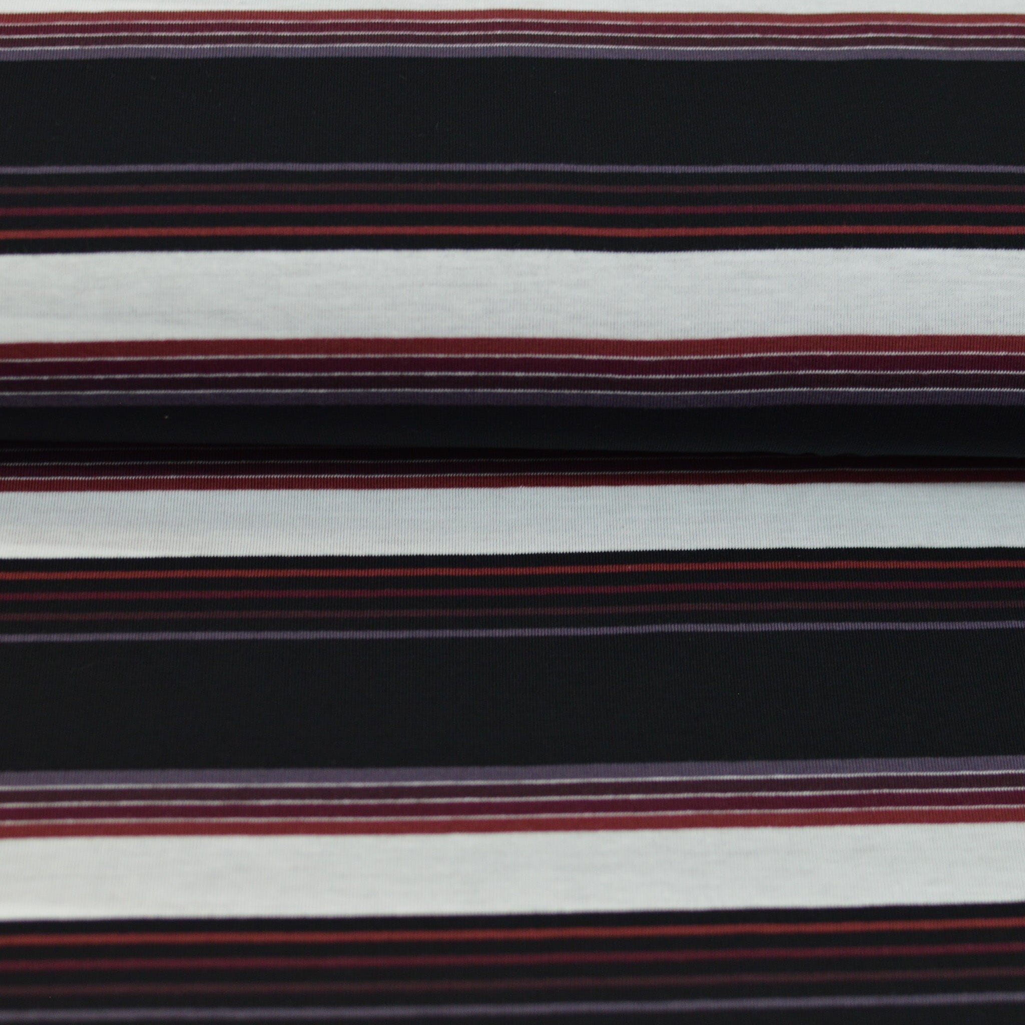 Baumwolljersey - Streifen / Ringel - schwarz weiß lila dunkelrot Bordeaux Fabric poshpinks