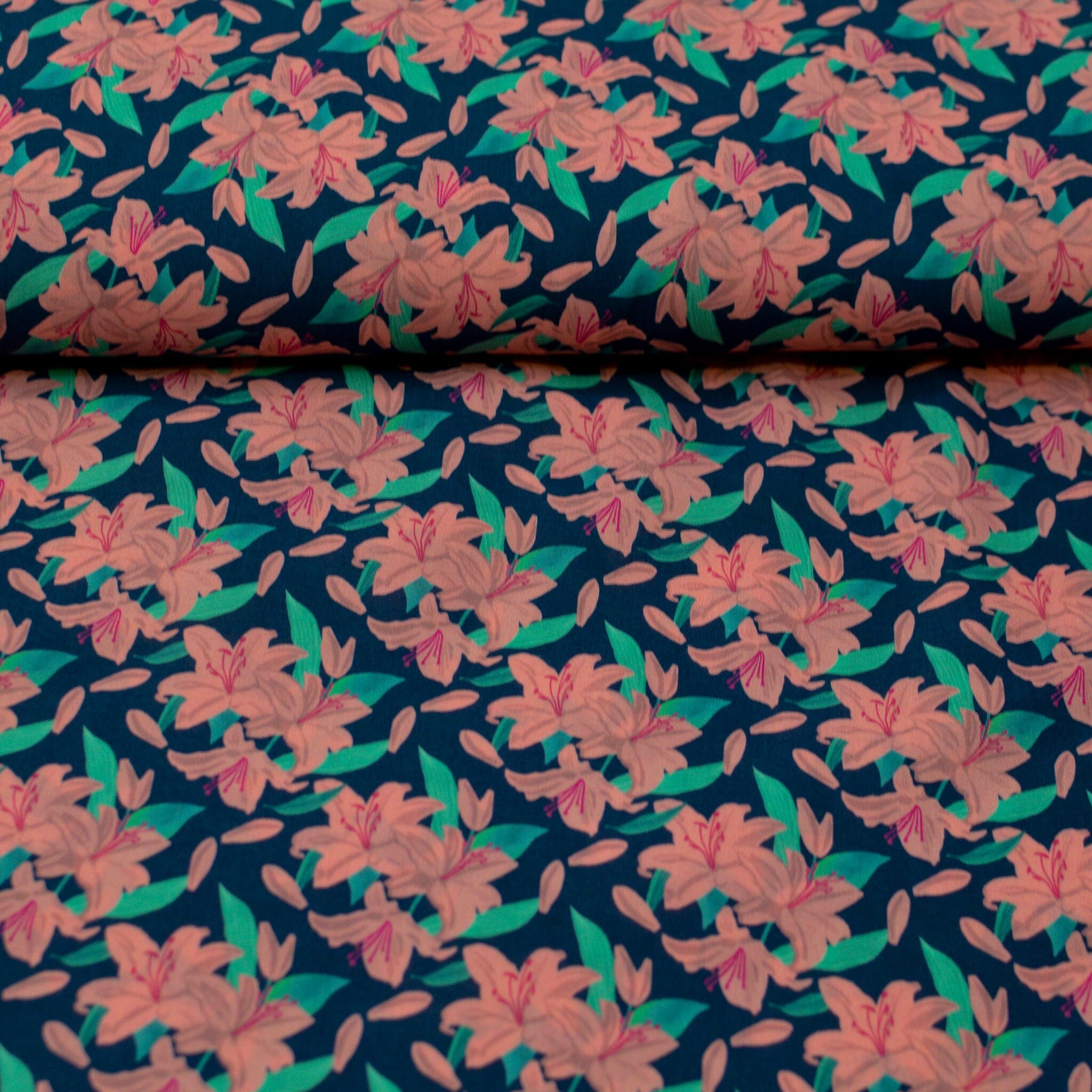 Ecovero™ Viskose - Velithe Petit Bleu Foncé - by Theresartventure Fabric poshpinks