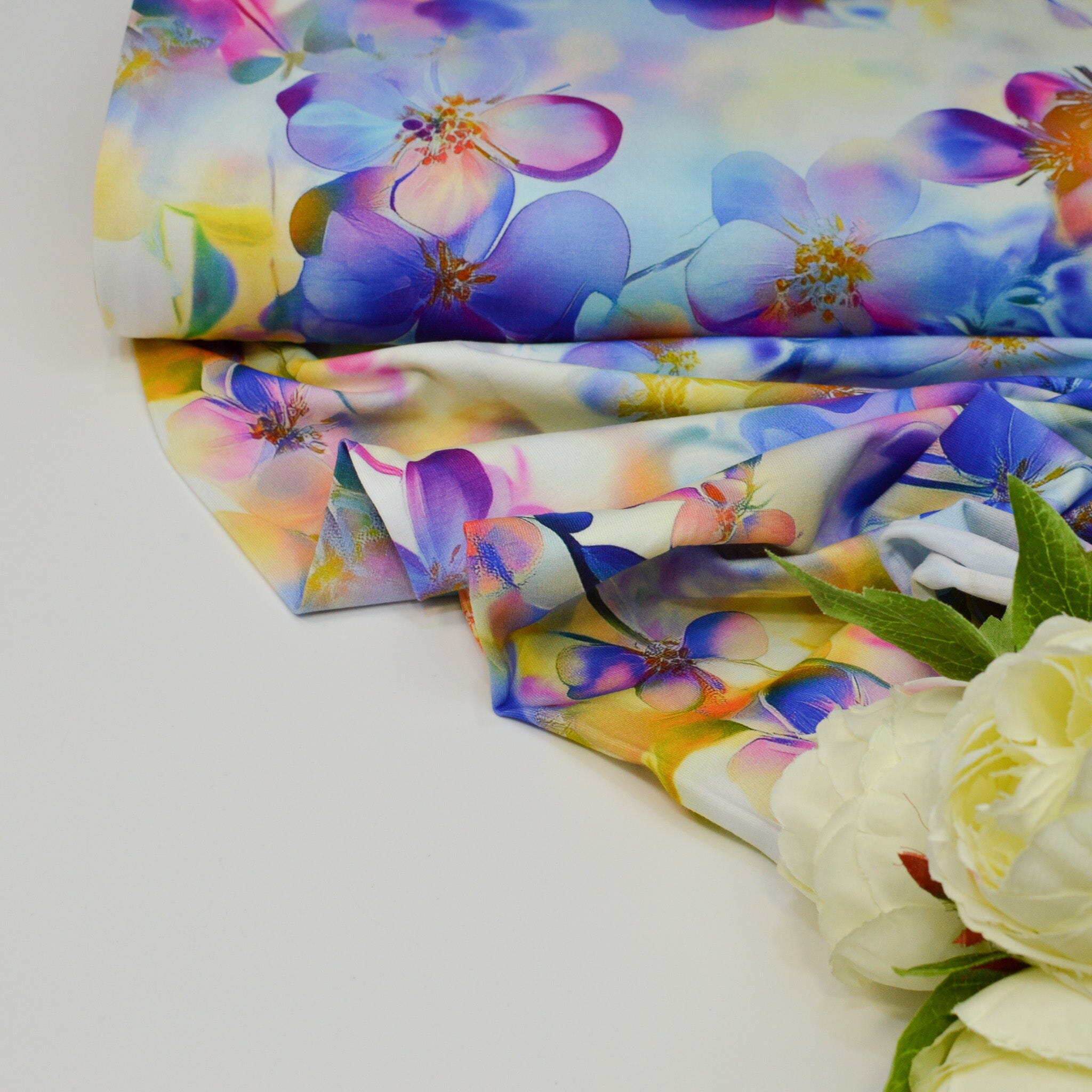 Stoffhändler mit Herz Eigenproduktion 18 - Twilight Petals by Tante Ema Fabric poshpinks