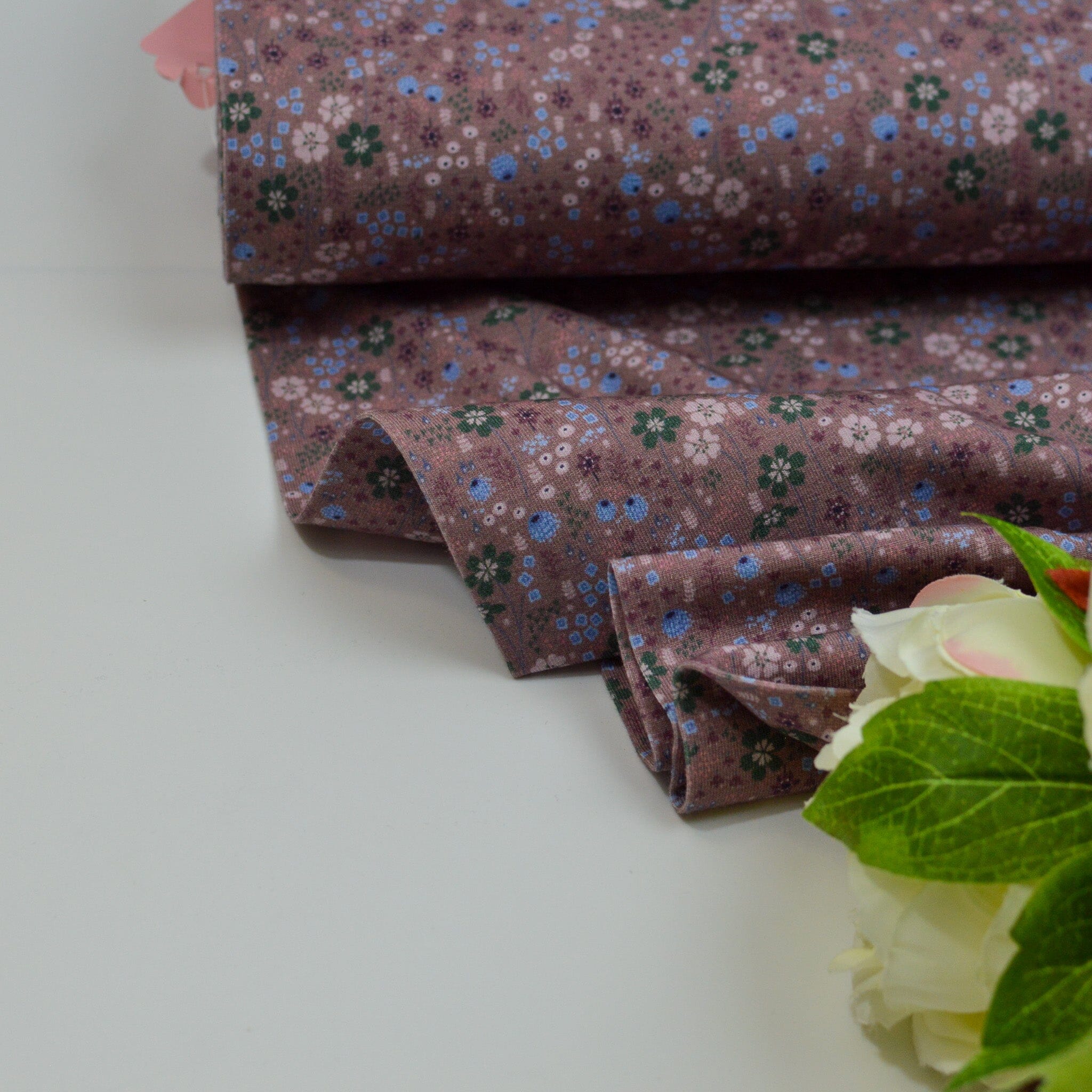 Baumwolljersey - Wildflowers - Old Rose Fabric poshpinks
