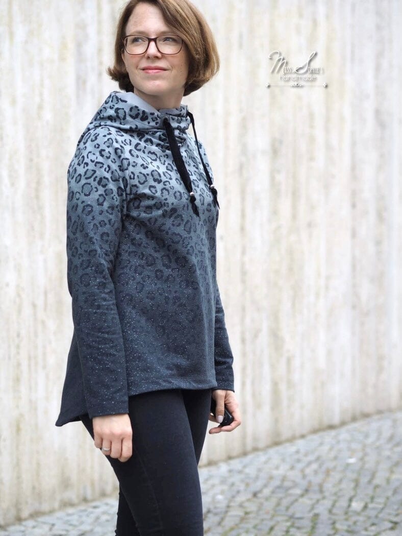Papierschnittmuster Jessy Sewing - Ladies Basic Hoodie - Gr. 32-56 - Klassischer Hoodie für Damen Schnittmuster poshpinks