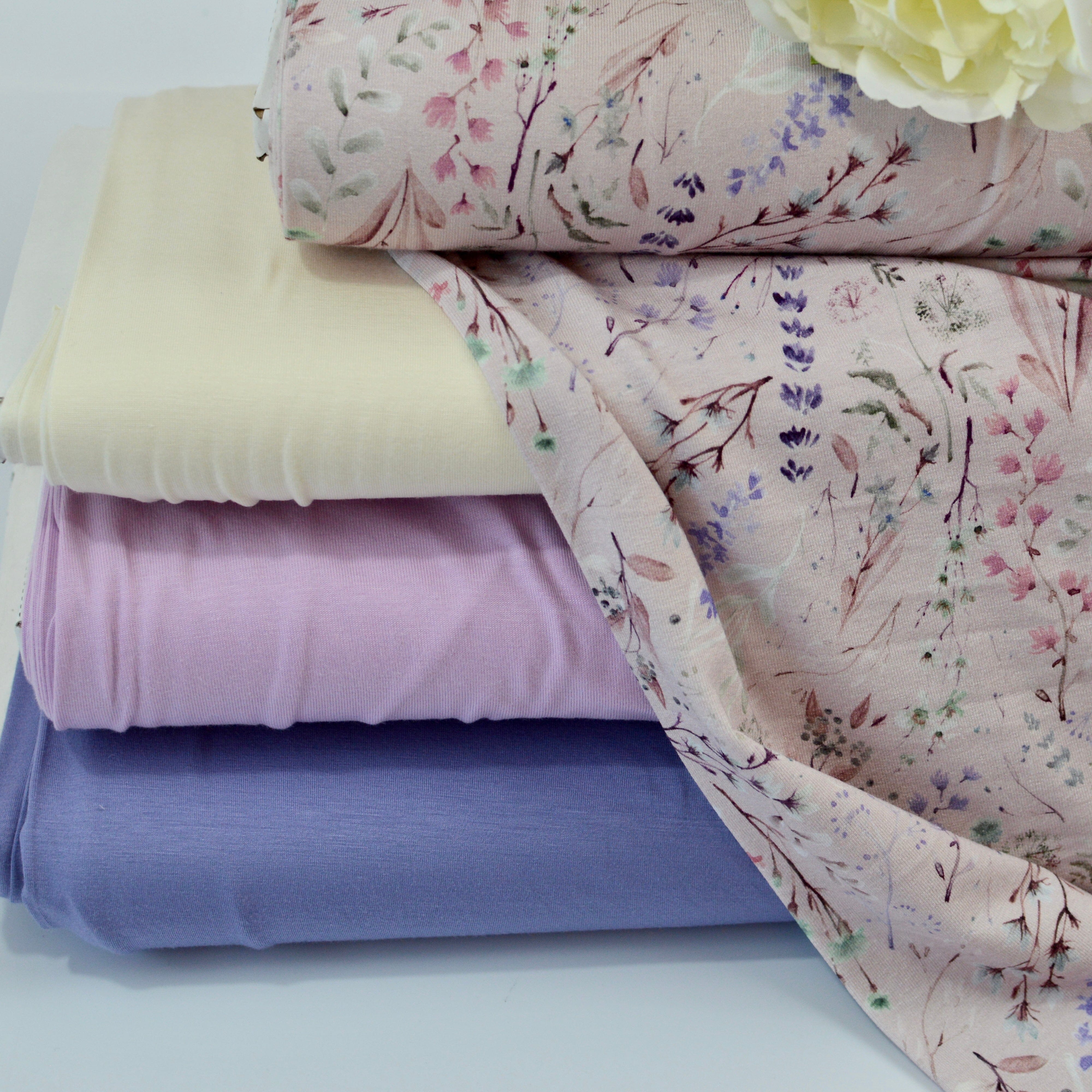 Viskose Jersey - zarte Frühlingswiese rosé Fabric poshpinks