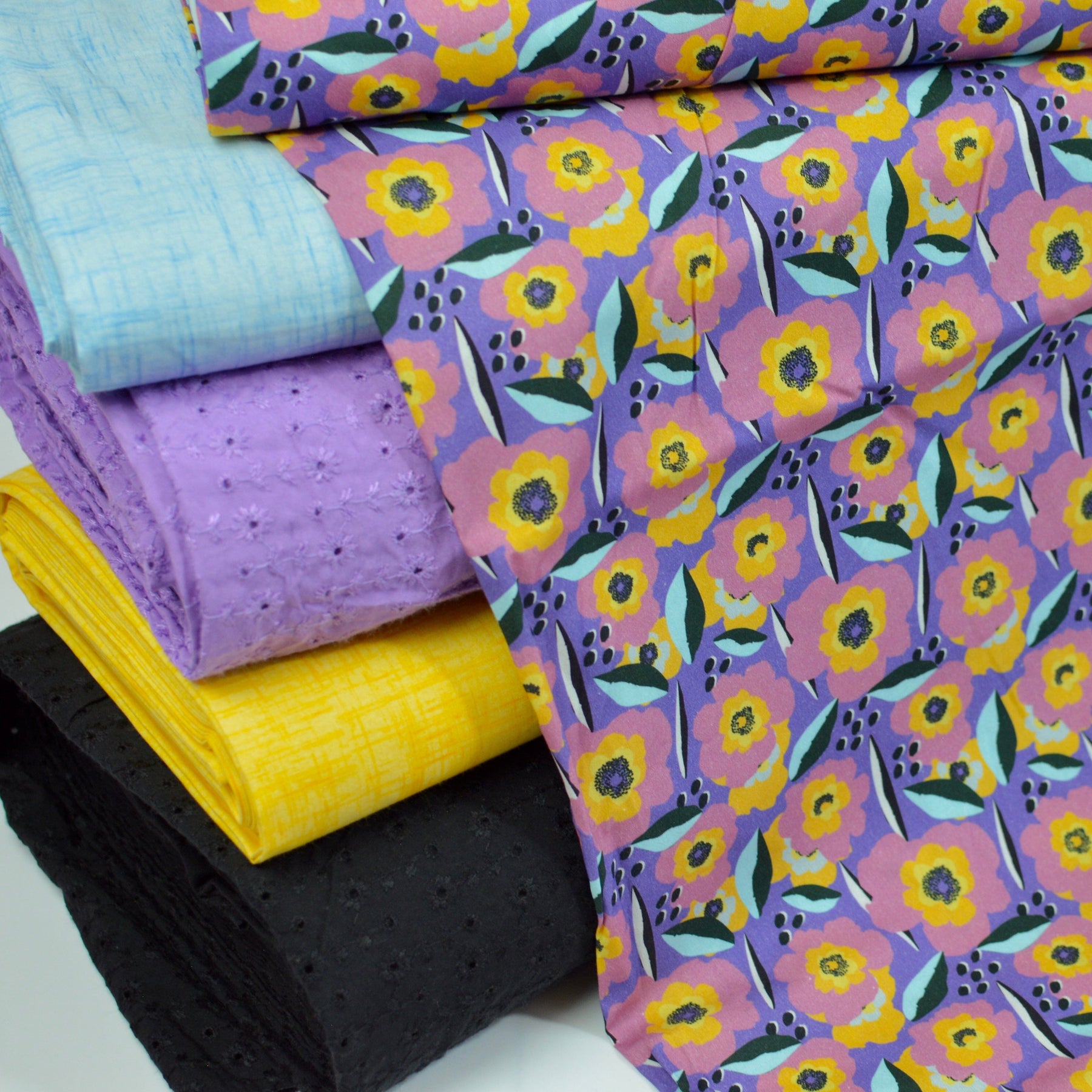 Viskose - mit Lochstickerei Pflaumenlila Fabric poshpinks