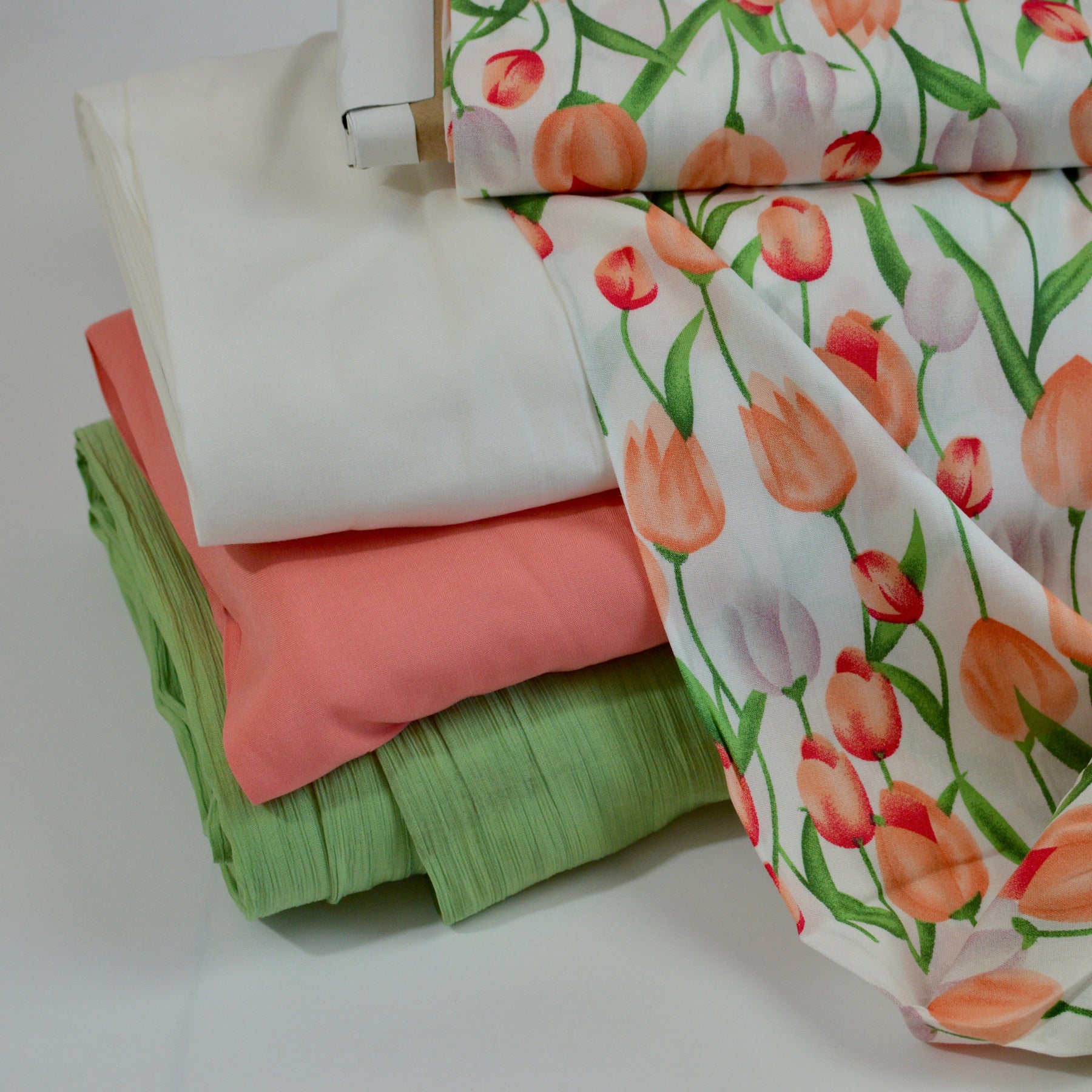 Viskose - gecrashed Glamlook Pistaziengrün Fabric poshpinks