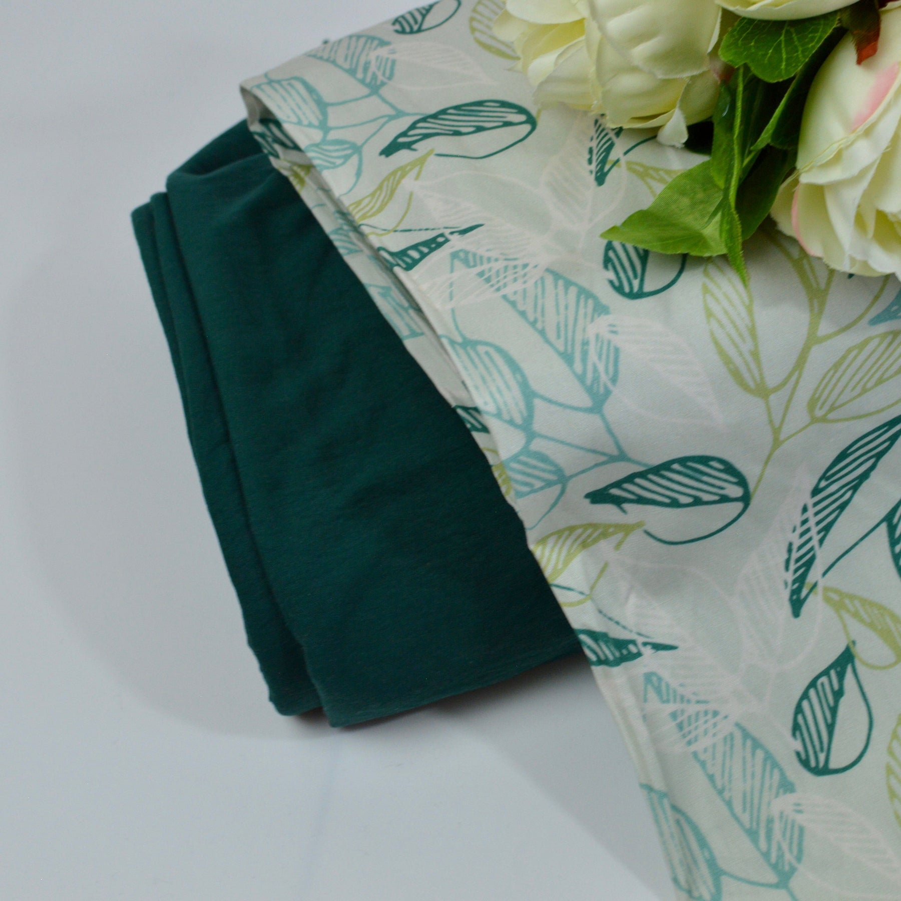 Classy knitterarme Webware Velvet Touch - dunkelgrün Fabric poshpinks