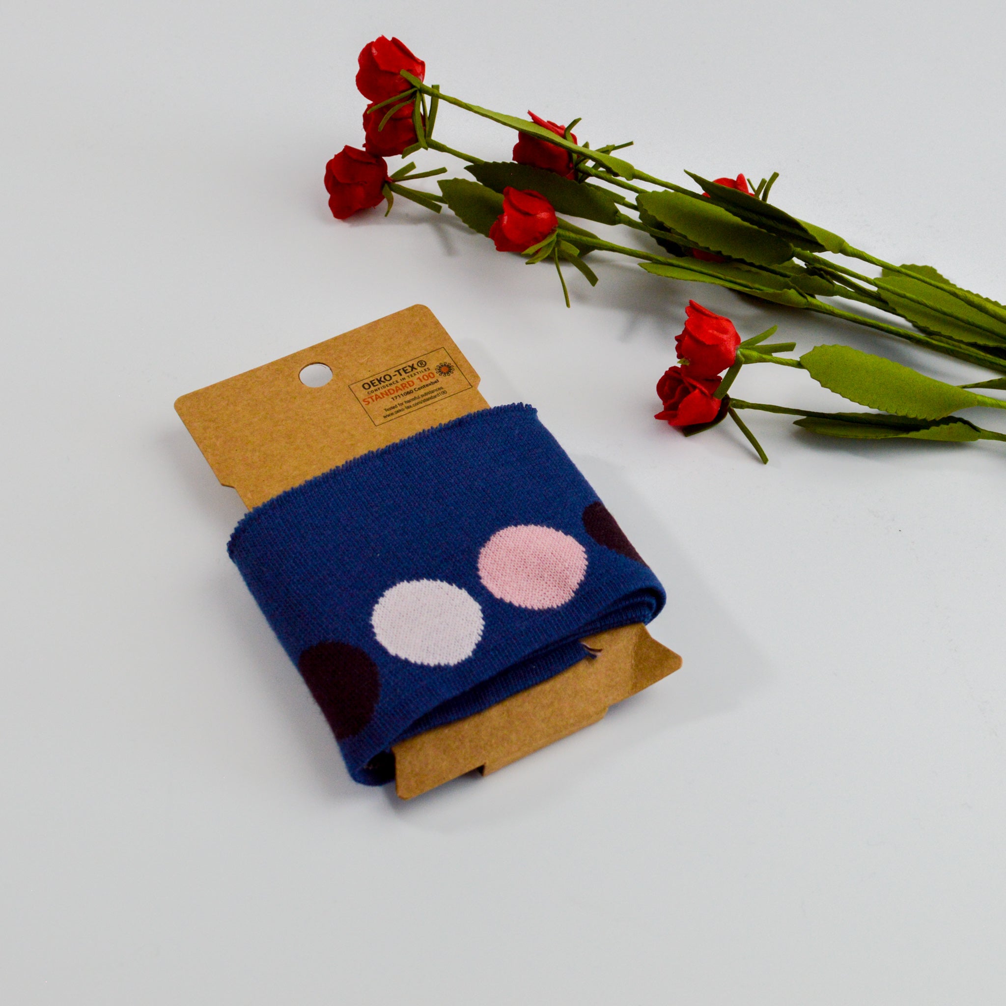 Cuff Jacquard Bündchen - bunte Punkte auf jeansblau Paket poshpinks