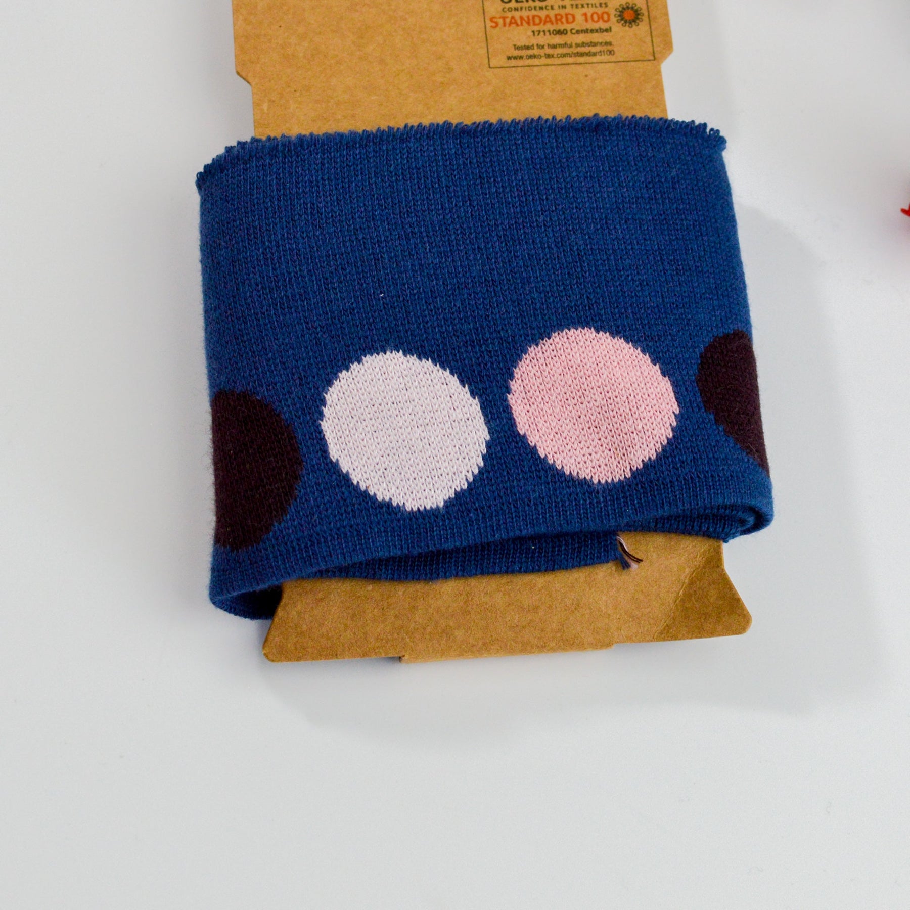 Cuff Jacquard Bündchen - bunte Punkte auf jeansblau Paket poshpinks