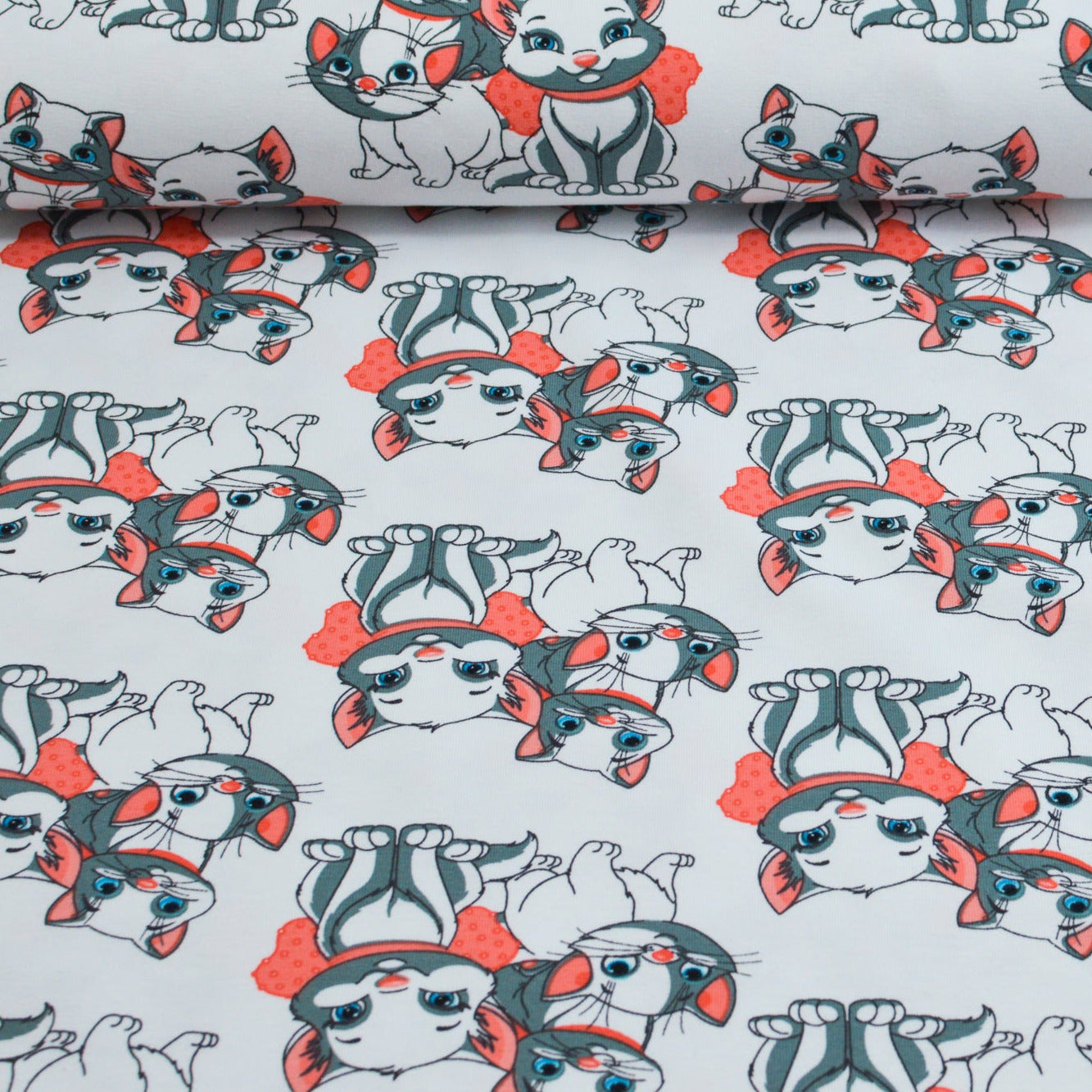 Baumwolljersey - Katzen apricot grau auf weiß Fabric poshpinks