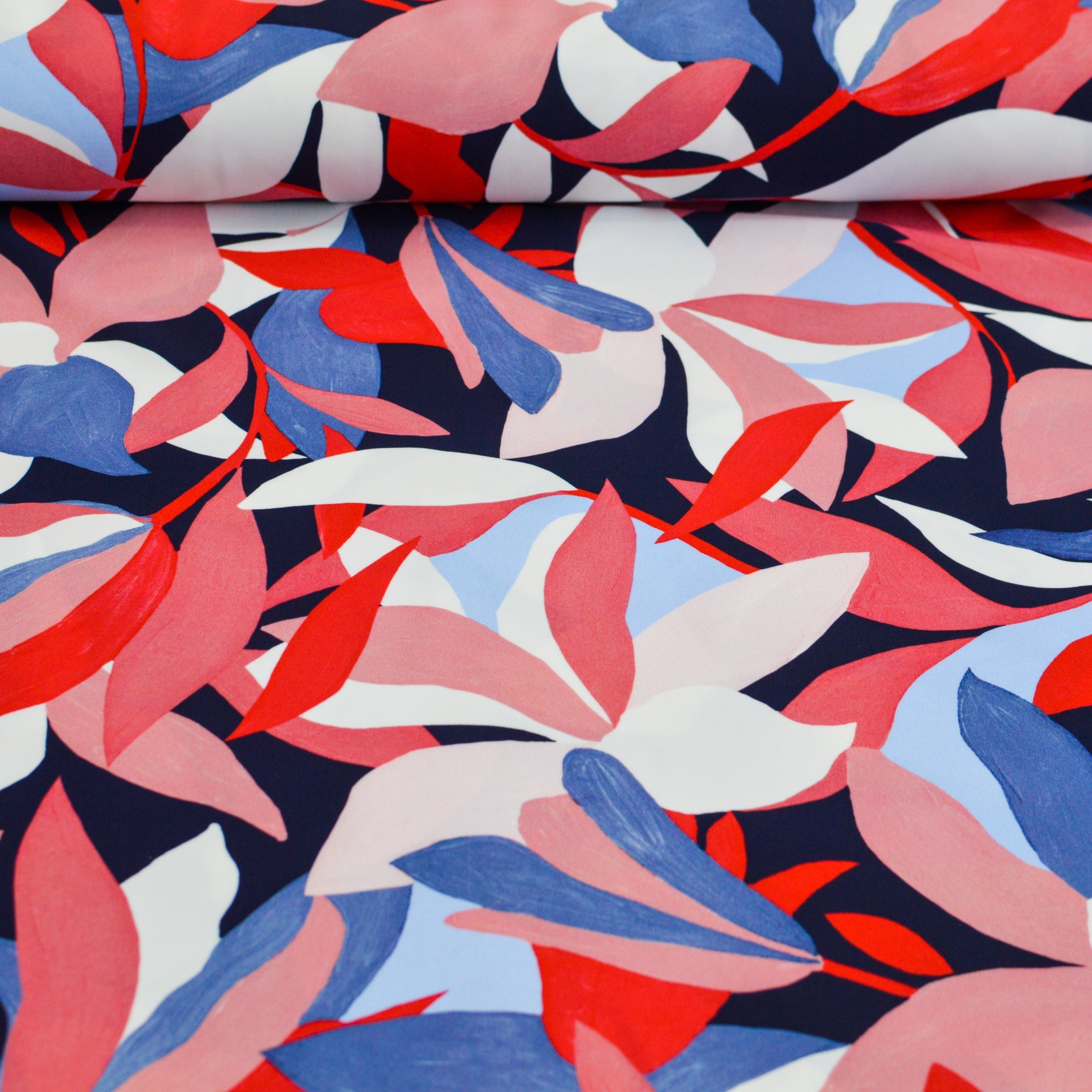 Lycra modern leaves rot blau creme Fabric poshpinks