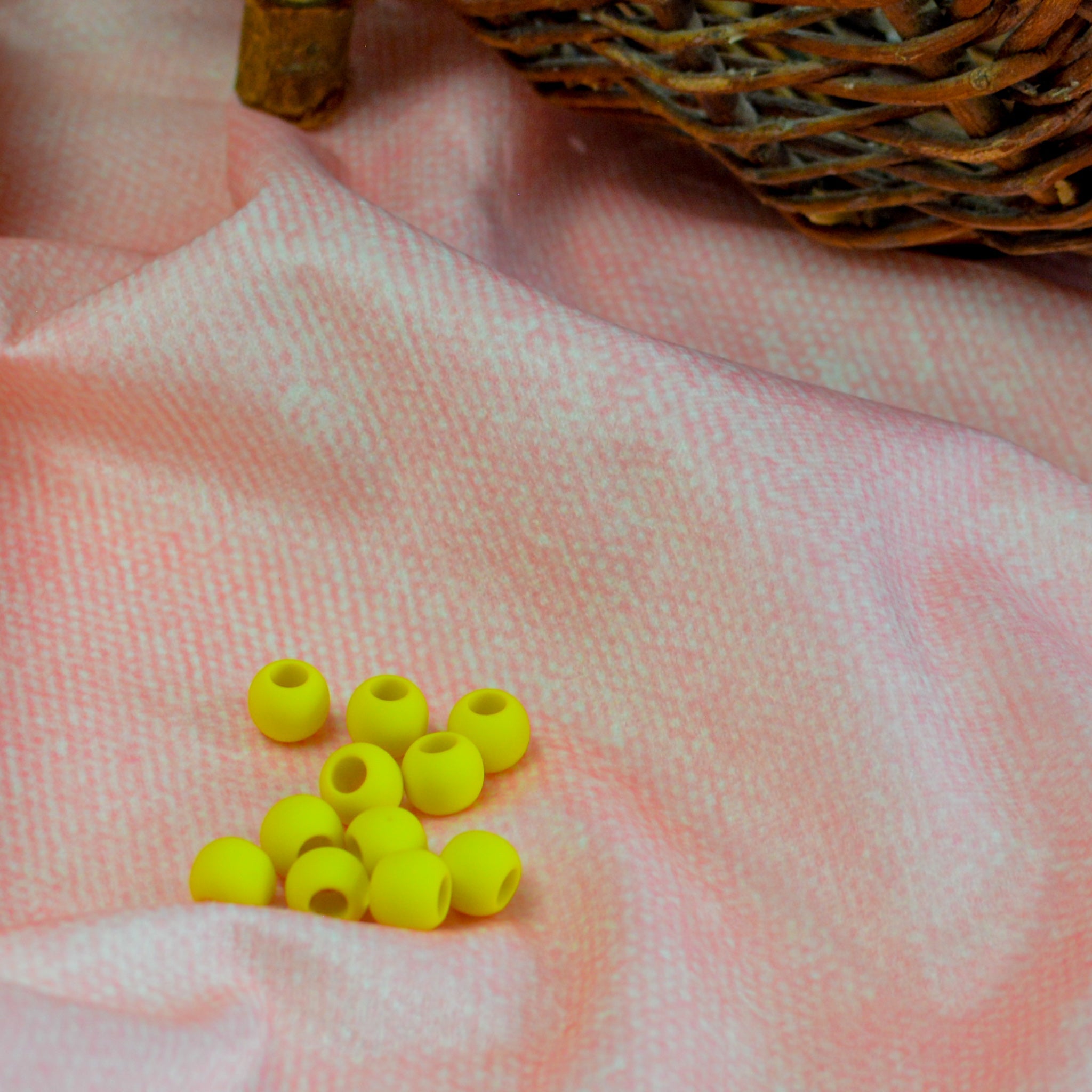 Großlochperlen 10x12 mm matt gelb Pearls poshpinks