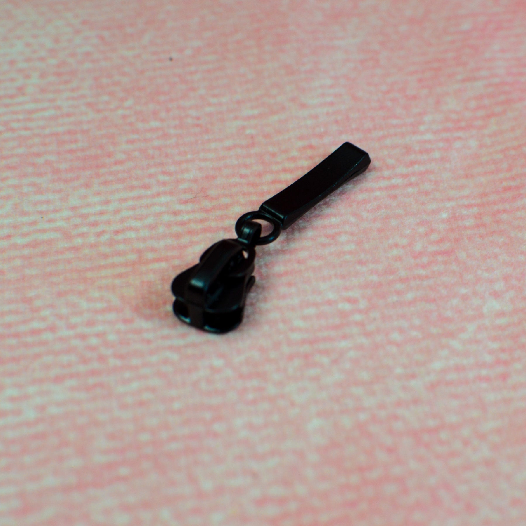 Zipper/Schieber für Endlosreißverschluss Stäbchen schwarz matt Stück poshpinks