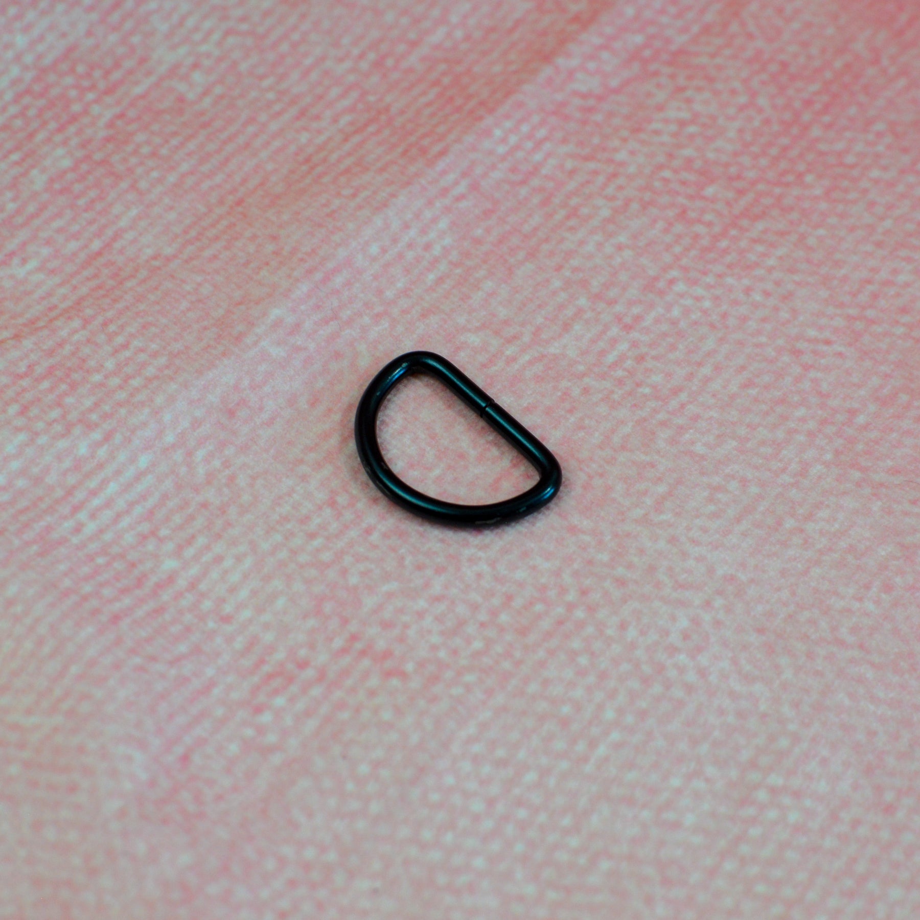 Halbring D-Ring 25 mm Schwarz matt Stück poshpinks