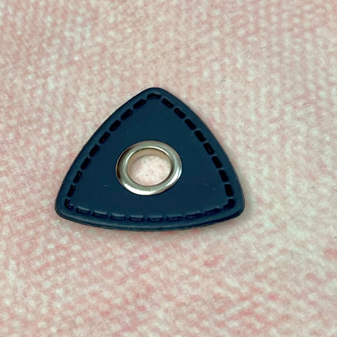 Ösen Patch Dreieck Dunkelblau - Silber 8 mm Pearls poshpinks