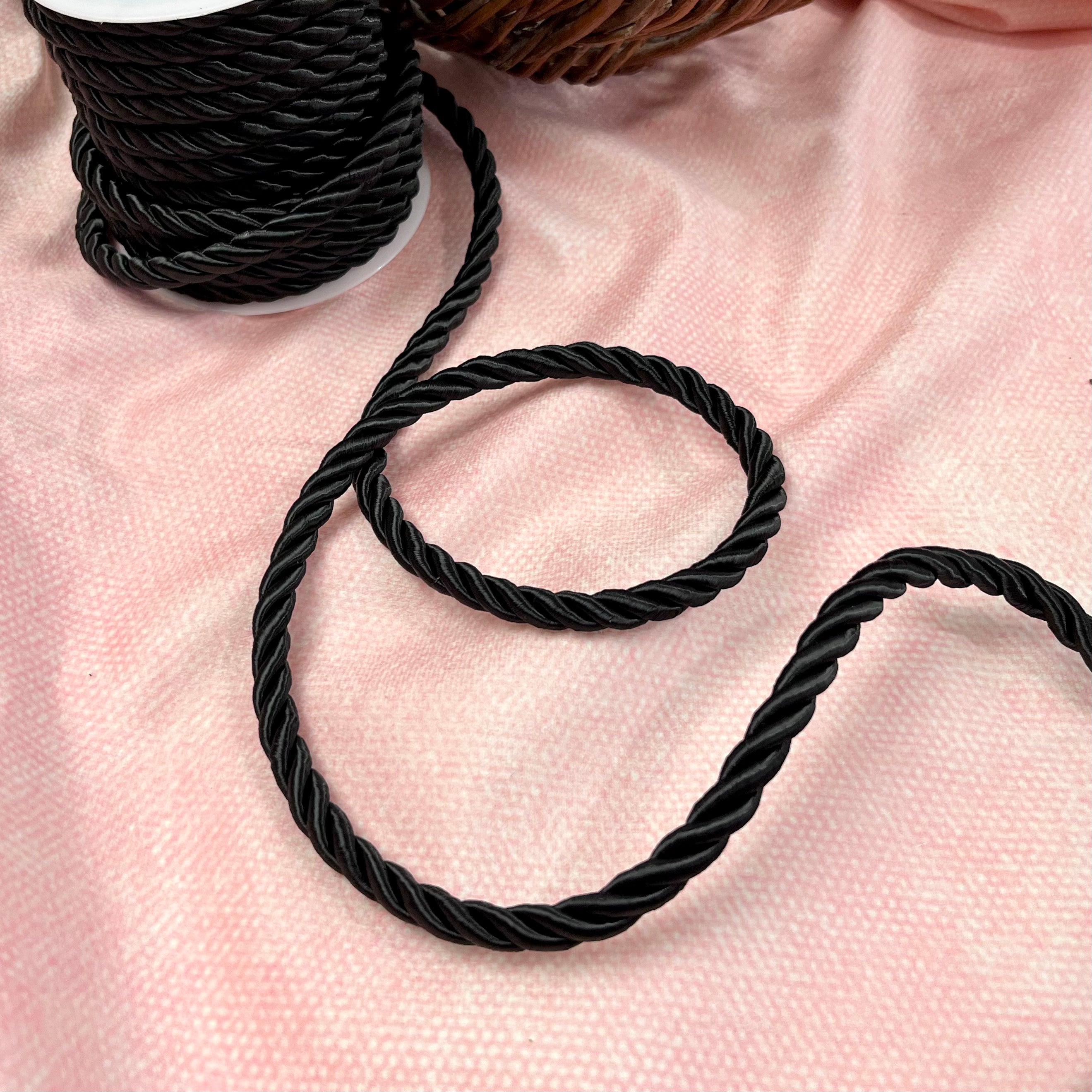 Hoodiekordel 10 mm schwarz glänzend Fabric poshpinks