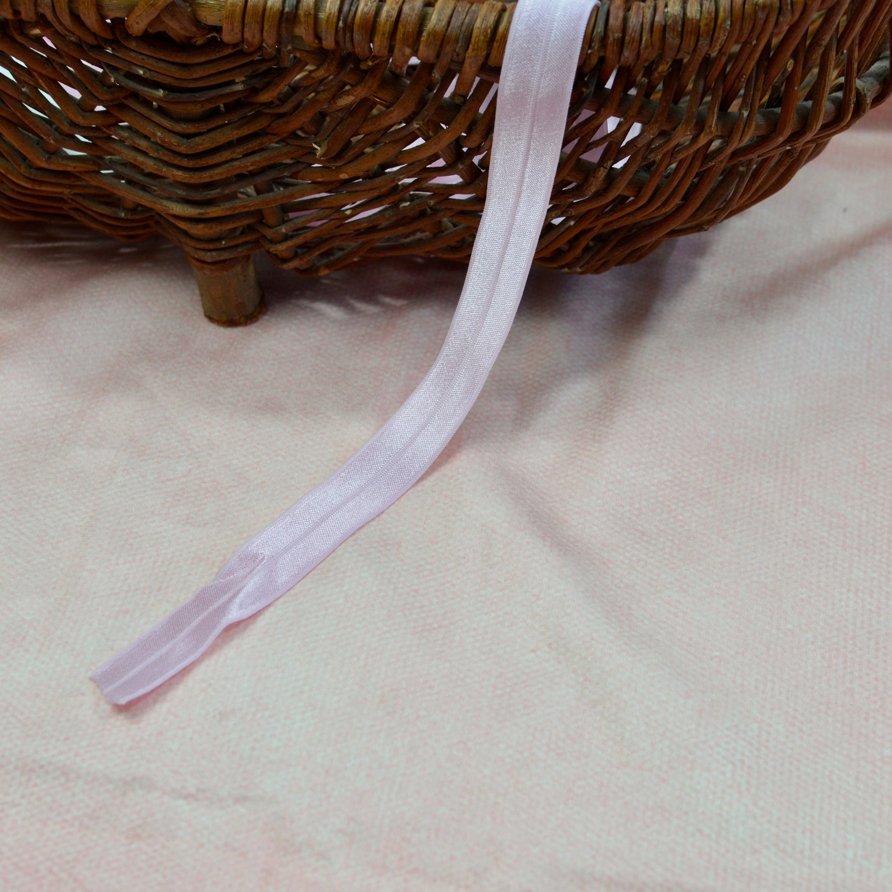 Faltgummi / Falzgummi / elastisches Einfassband 20m rosa Fabric poshpinks