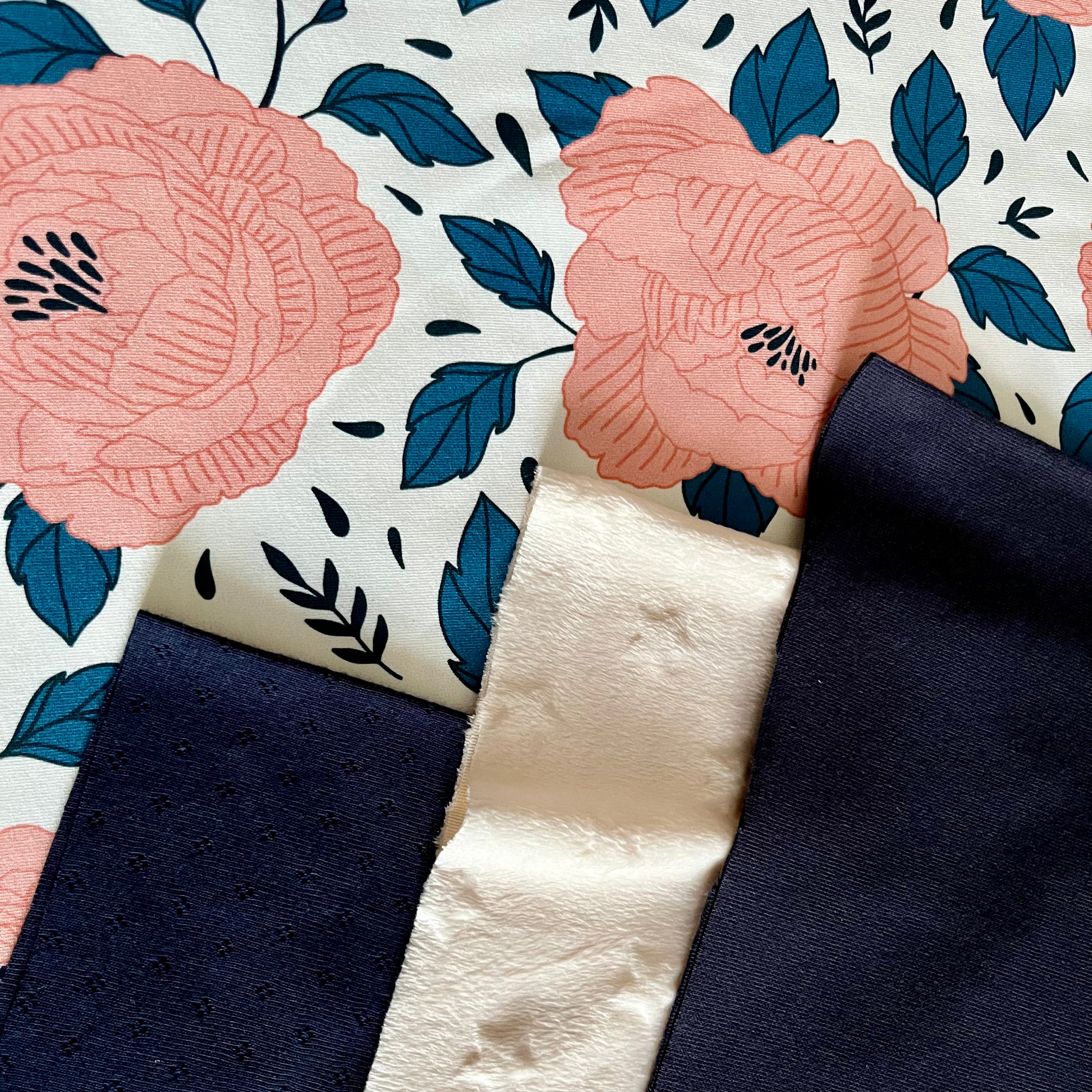 French Terry - Aurora - Blumen Fabric poshpinks