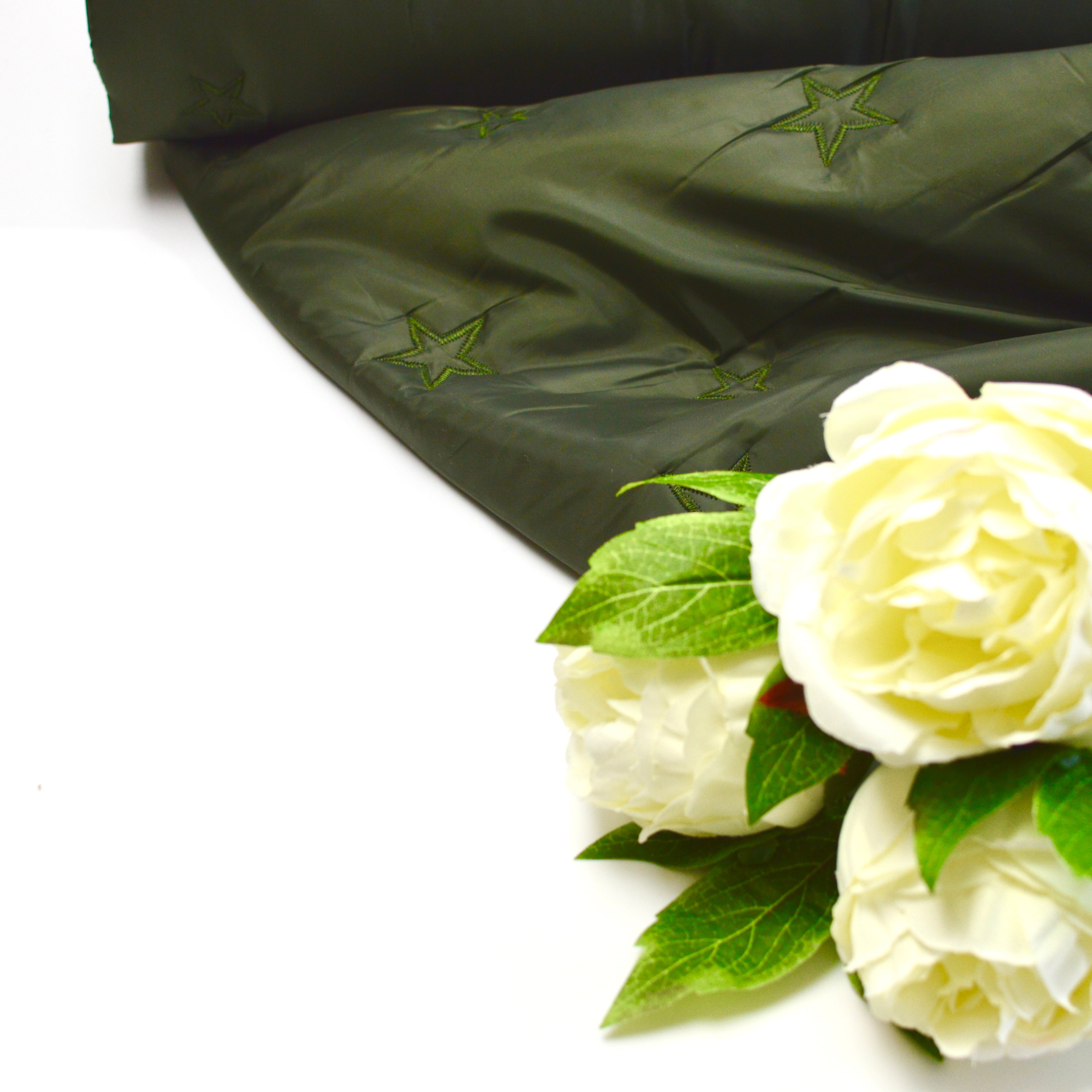 Steppstoff Stickerei Sterne oliv Fabric poshpinks