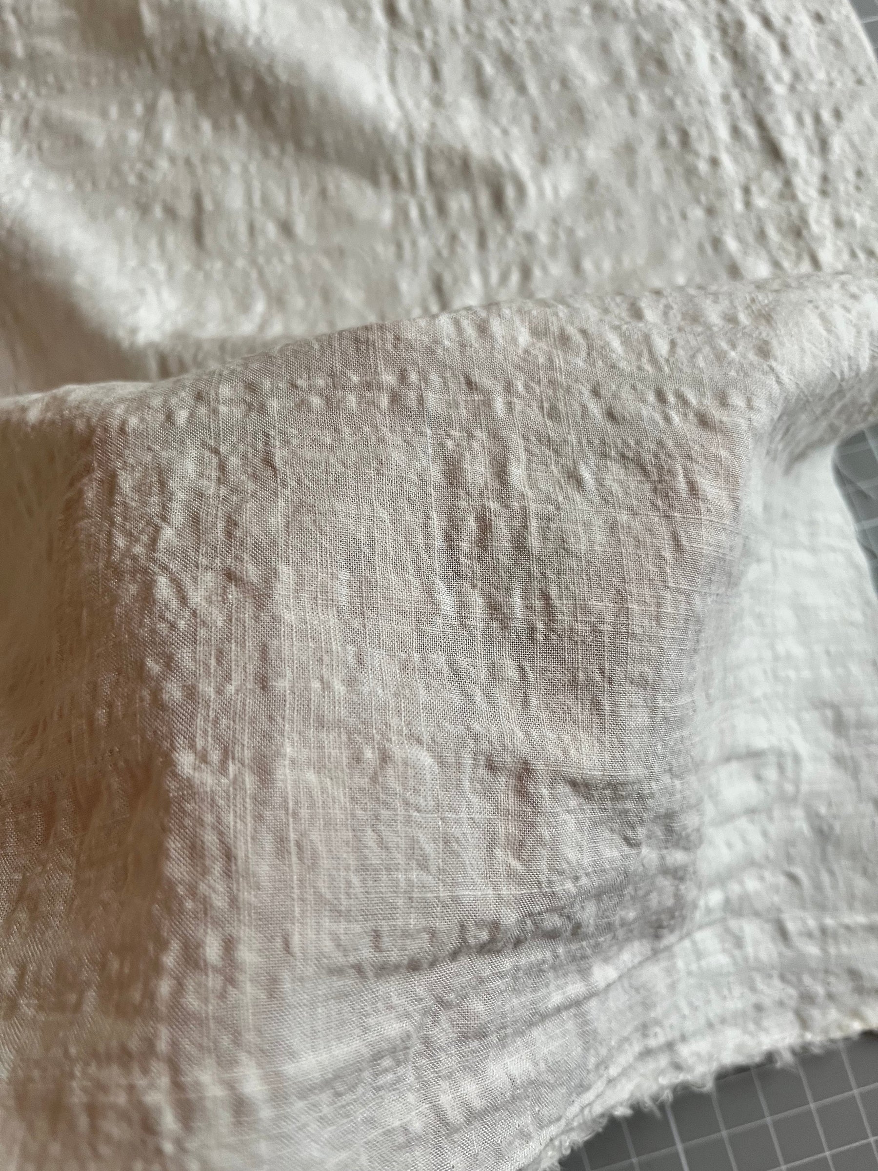 Viskosemix in Leinenoptik Creme Fabric poshpinks