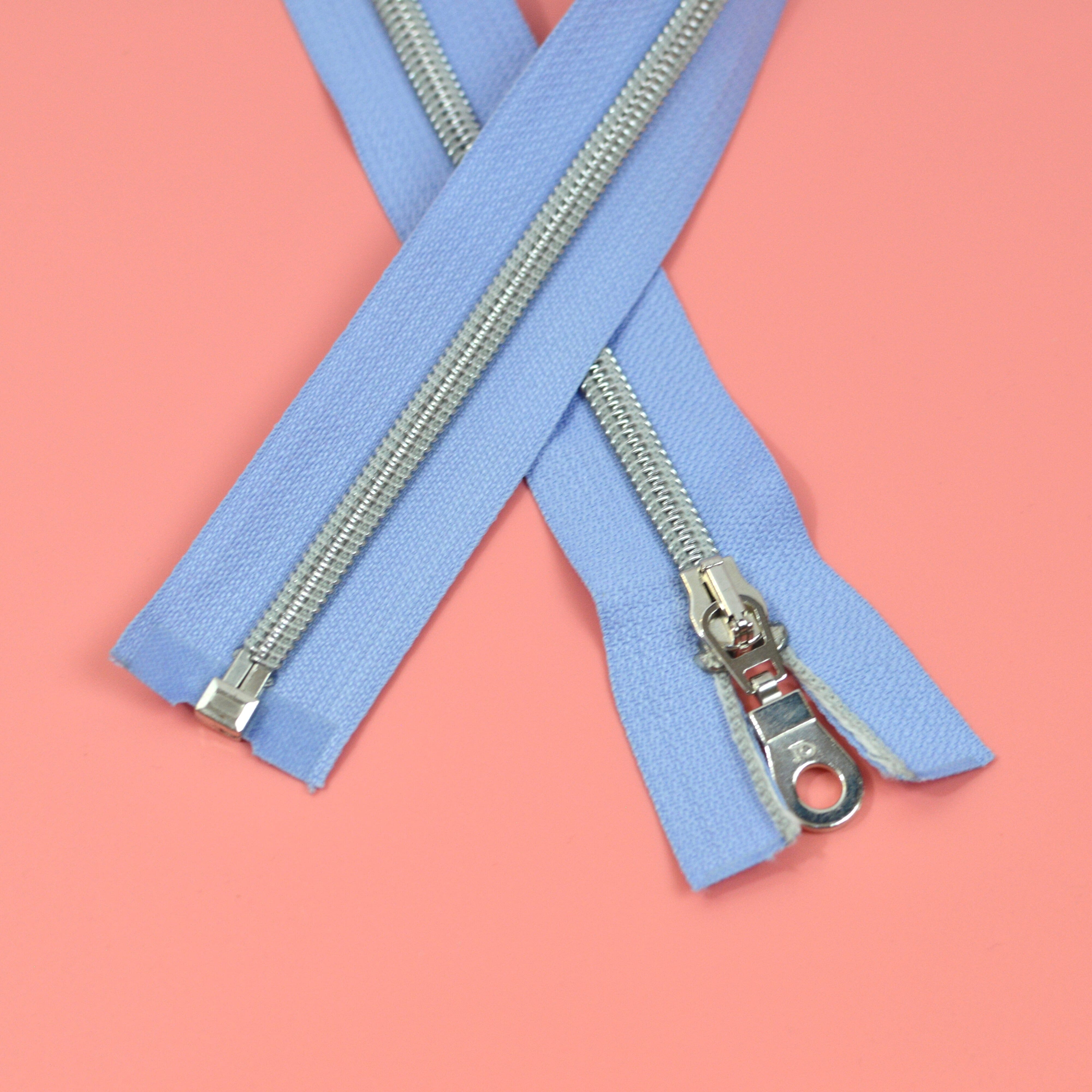 Jackenreißverschluss Kim 69 cm lavendelblau Silber Kunststoff metalloptik Paket poshpinks