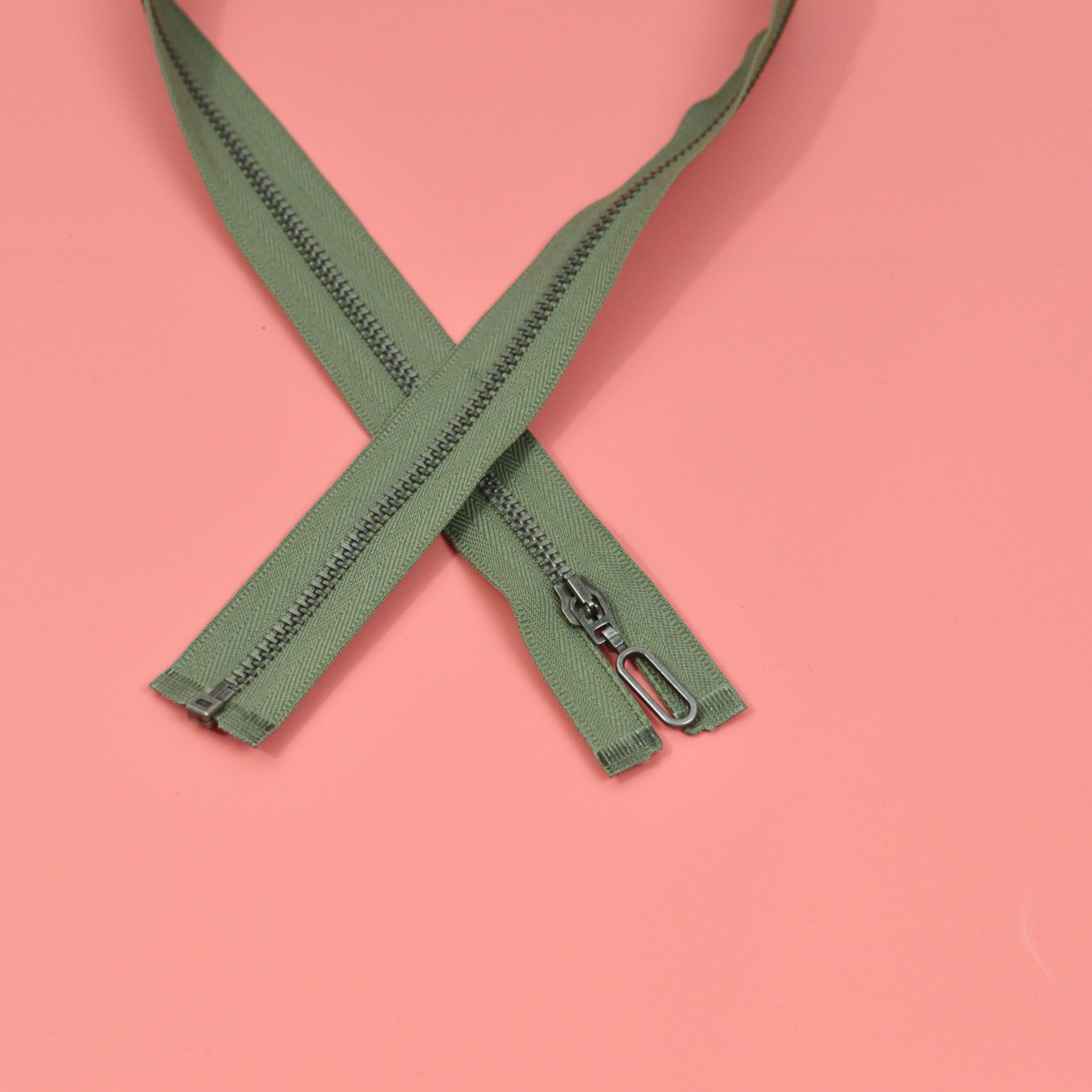 Jackenreißverschluss Metall Tommy 66 cm oliv altsilber Paket poshpinks