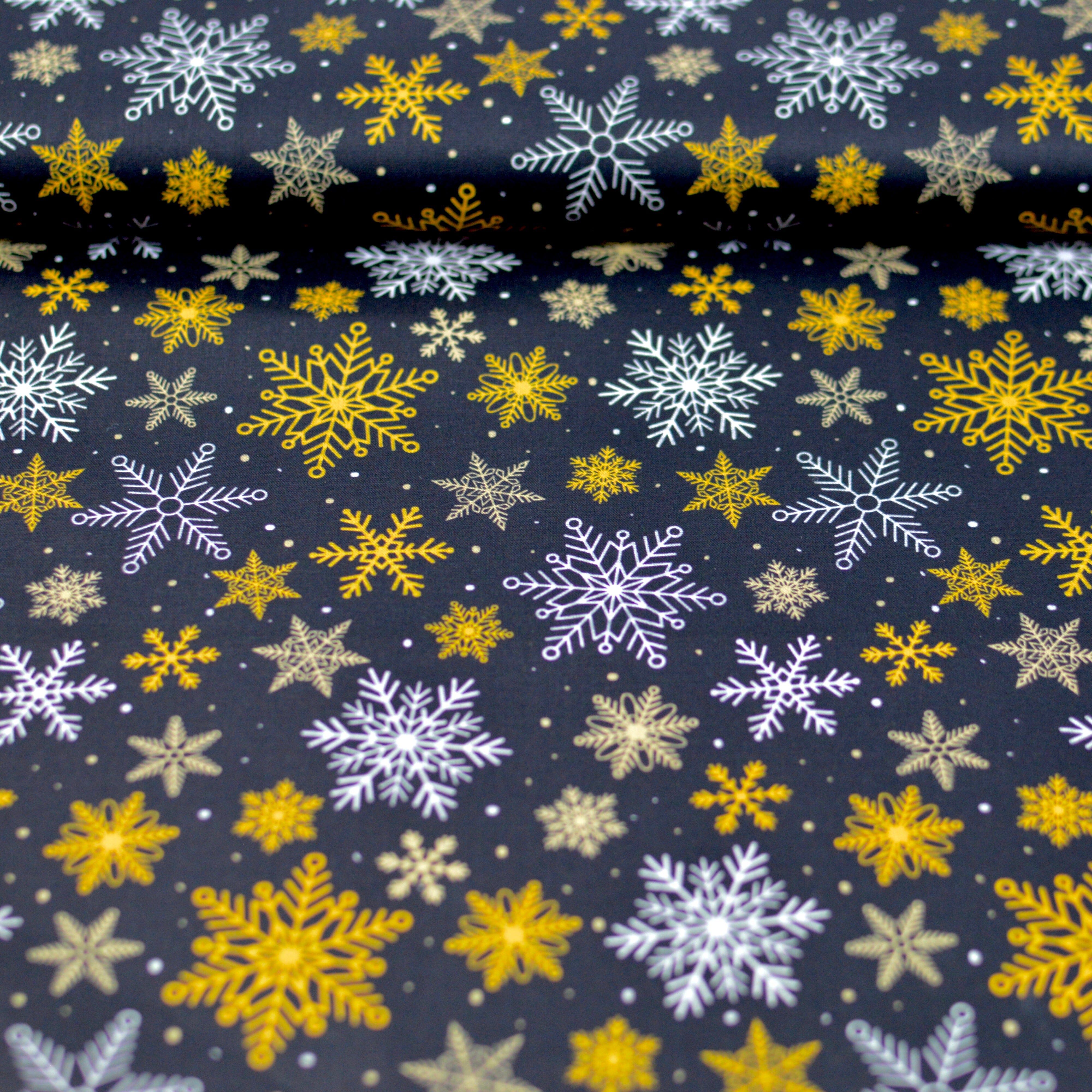 Baumwoll Popeline - Christmas - Black Golden Stars - Weihnachtliche Sterne schwarz goldgelb Fabric poshpinks