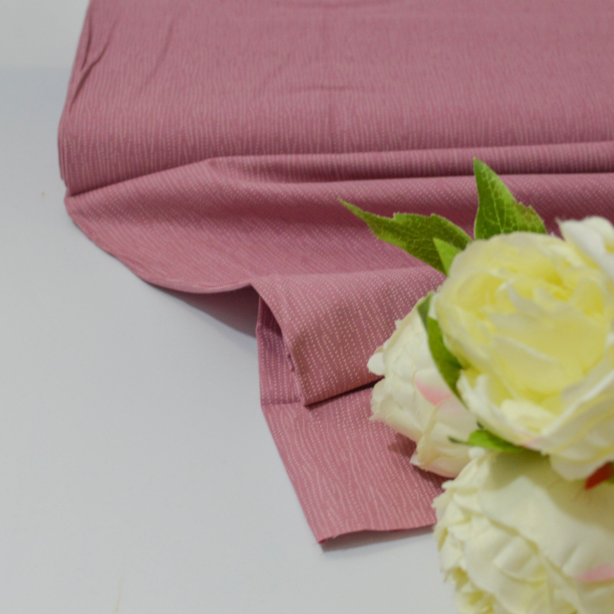 Baumwolle - Popeline - kleine Stippen altrosa Fabric poshpinks