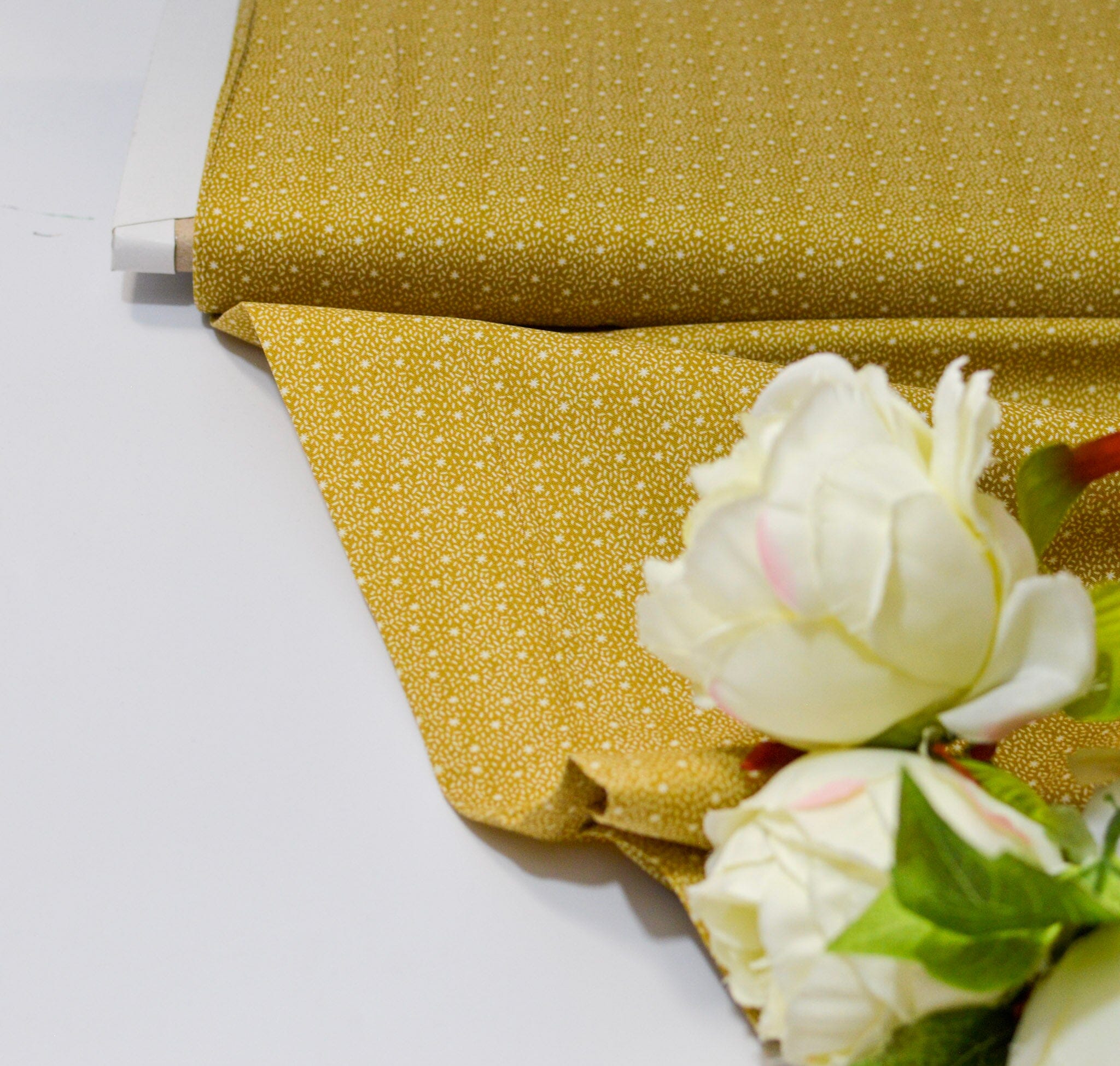 Baumwolle - Popeline - kleine Blumen Senfgelb Fabric poshpinks