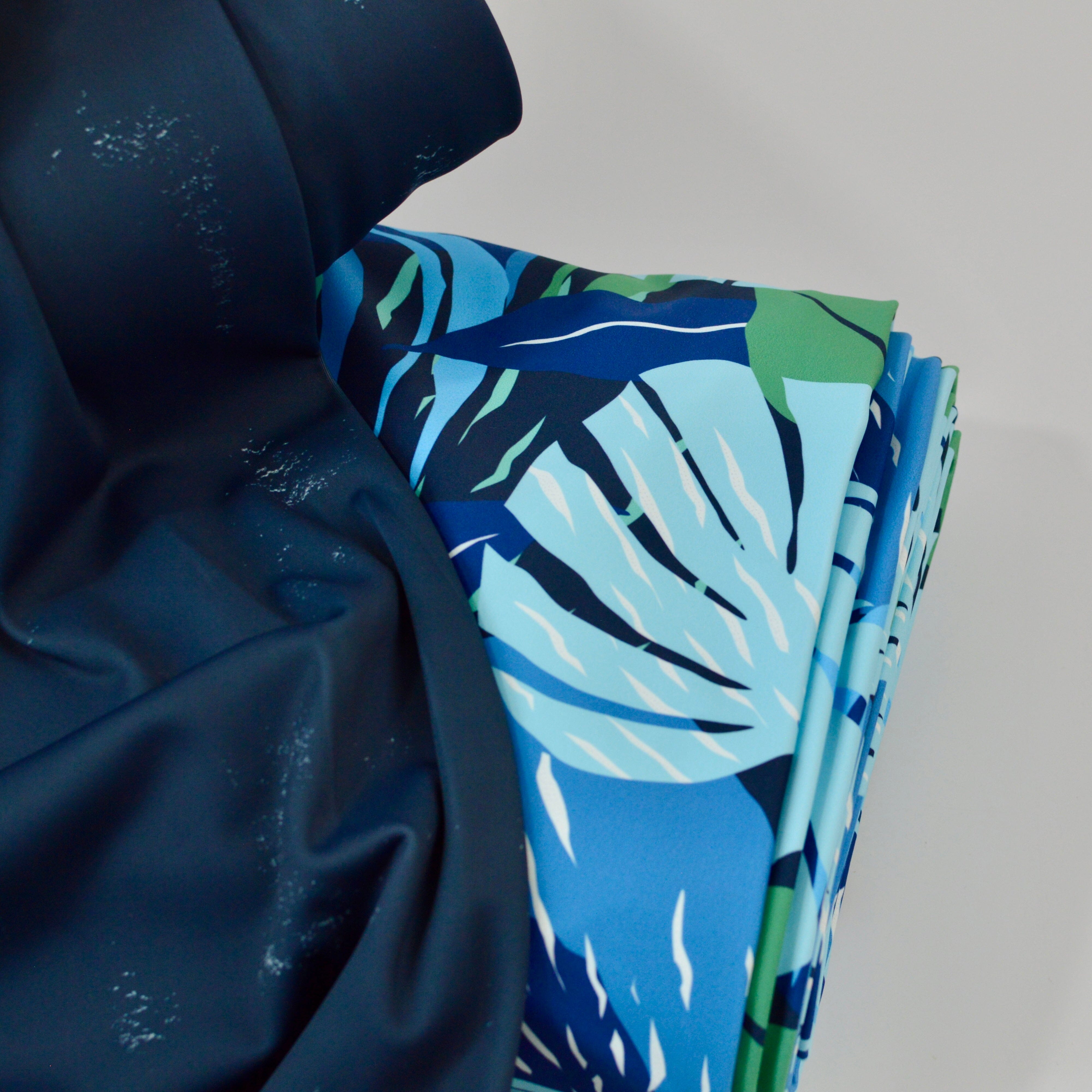Sporty - Bade-/Sportmaschenware Ambrosia Paint dark blue Fabric poshpinks