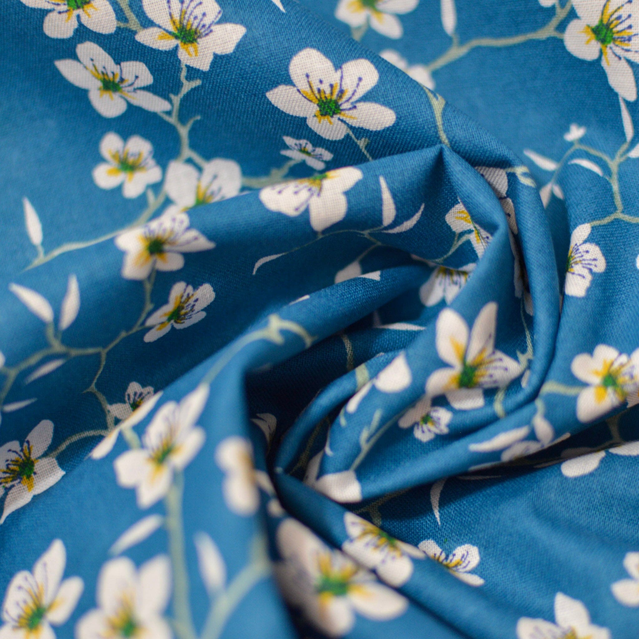 Baumwolle - Popeline - Amandix - Blumen auf blau Fabric poshpinks