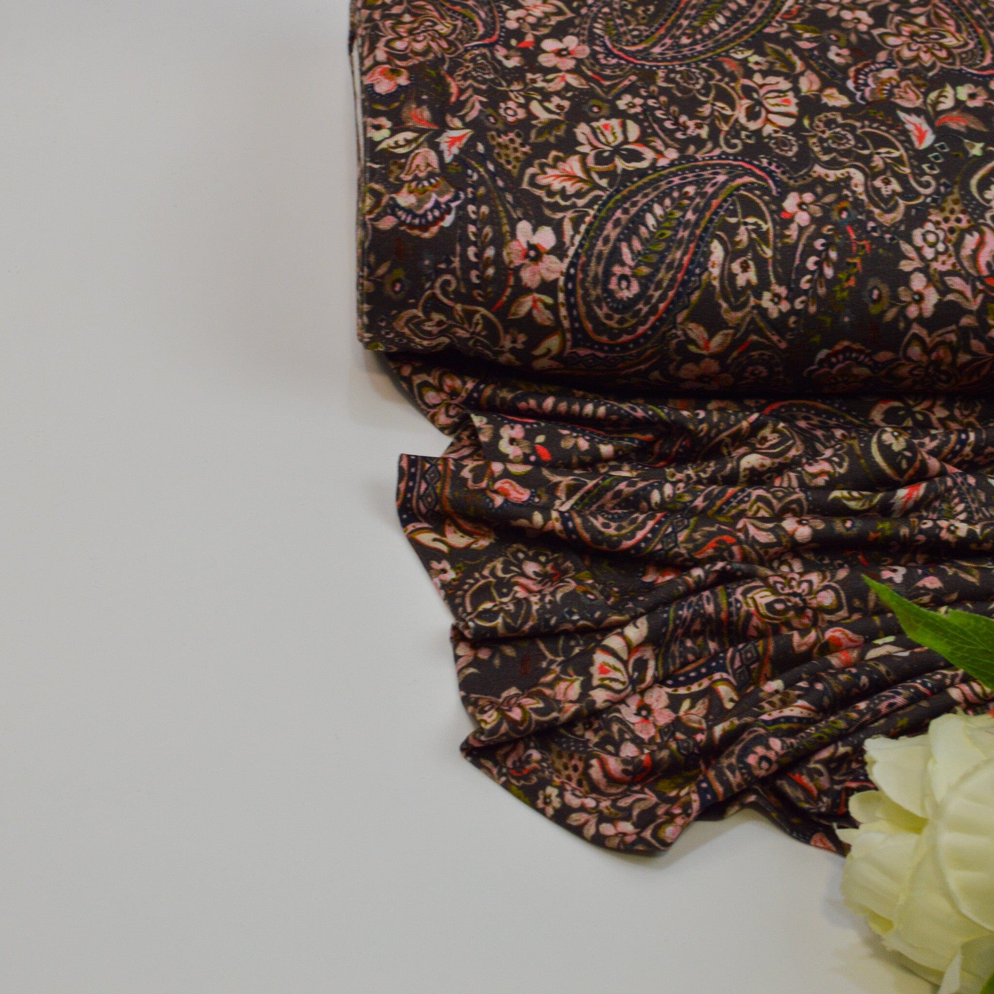Viskose Jersey - Paisley braun rosa Fabric poshpinks