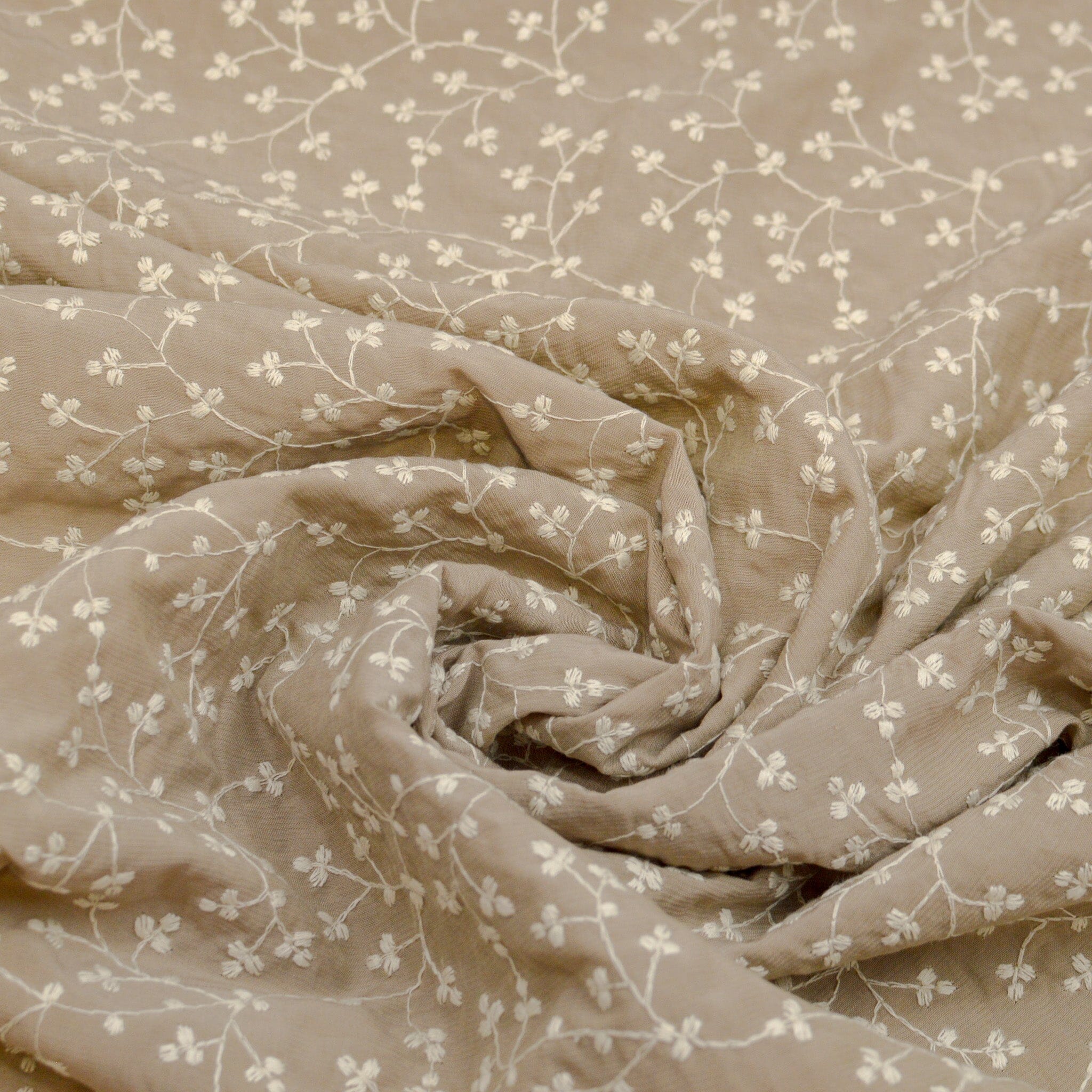Stickereistoff - beige Fabric poshpinks