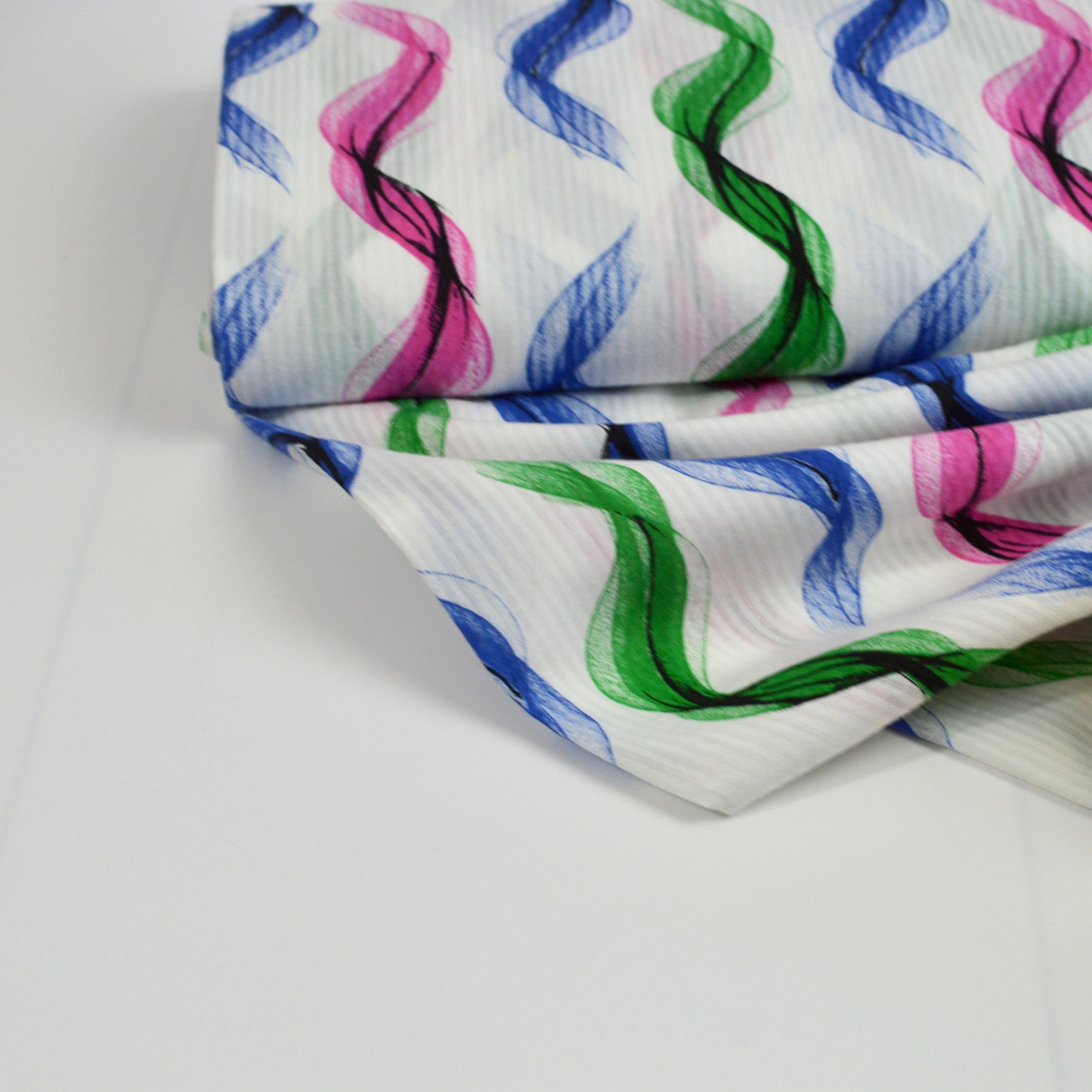 Seersucker/Viskose - Wellen pink, blau, grün auf weiß Fabric poshpinks