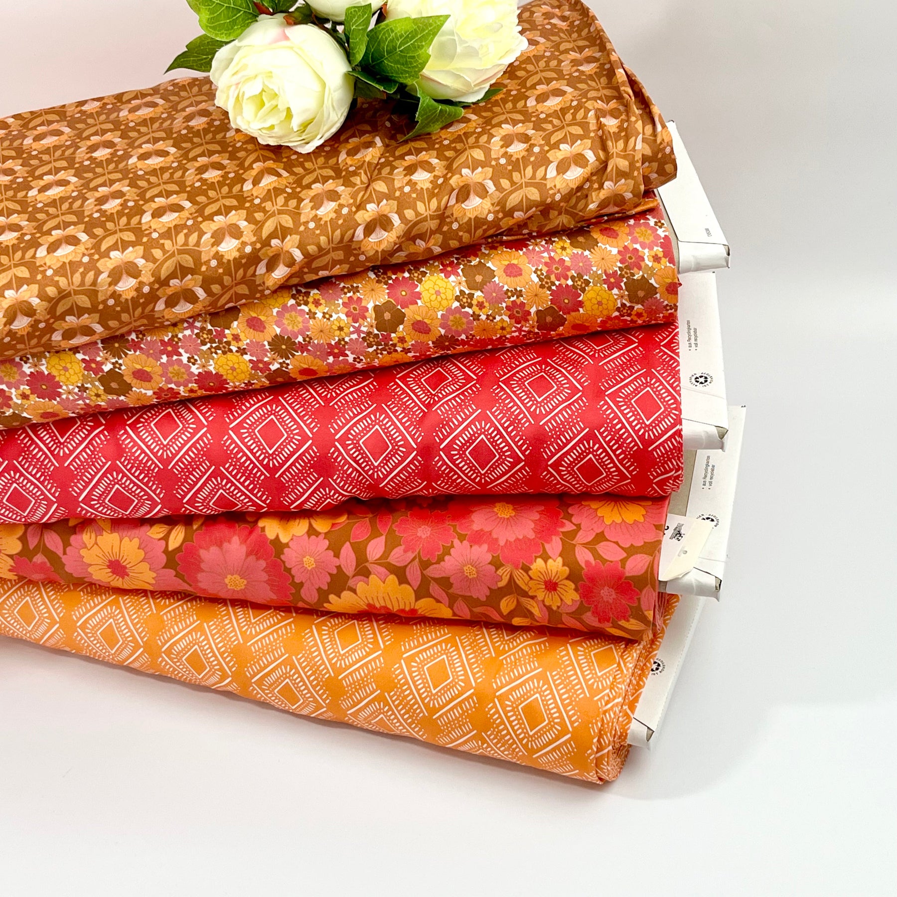 Tencelsatin - Rhonda Ikat Marigold Fabric poshpinks